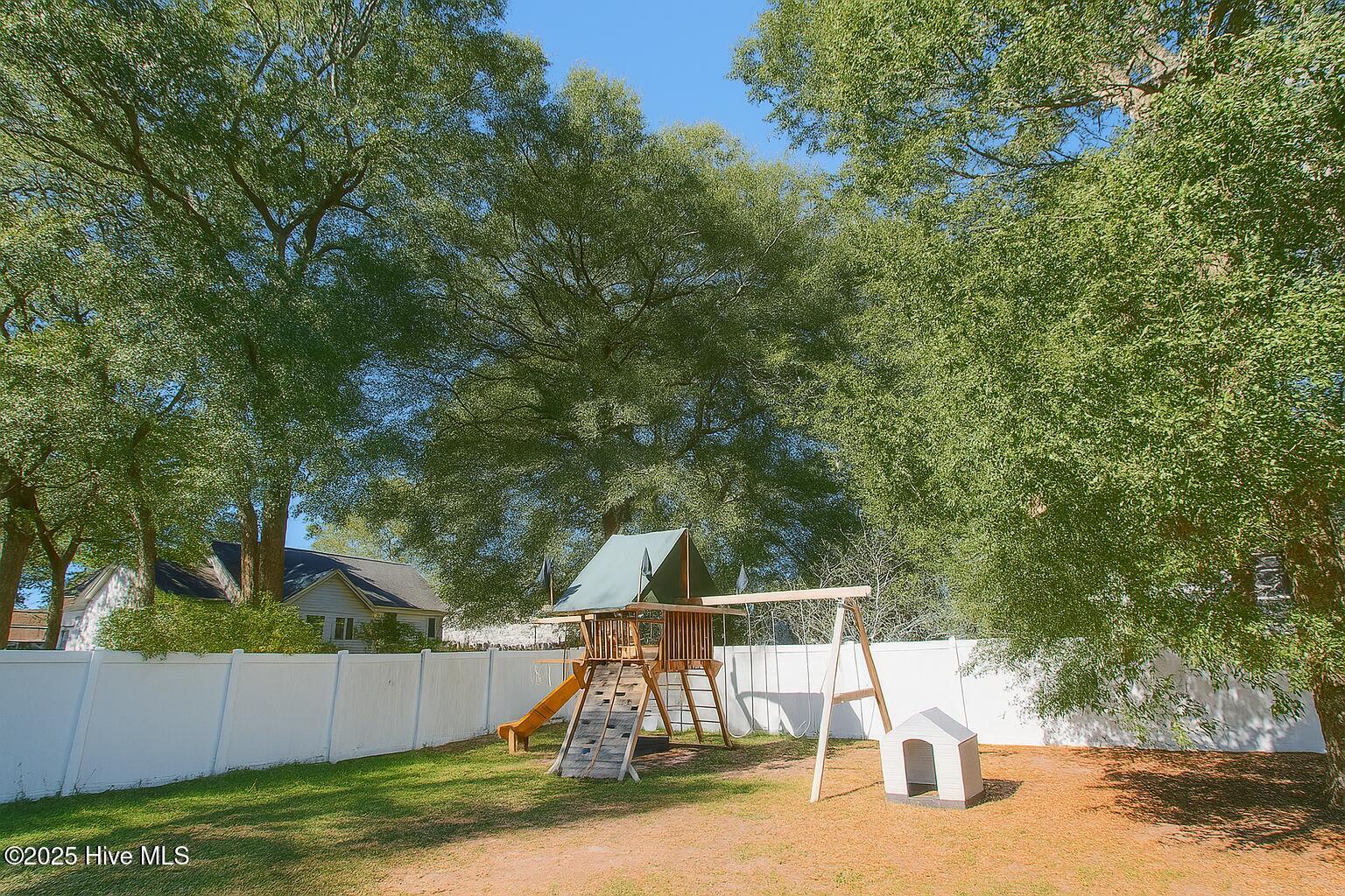 100539701 | Photo 34