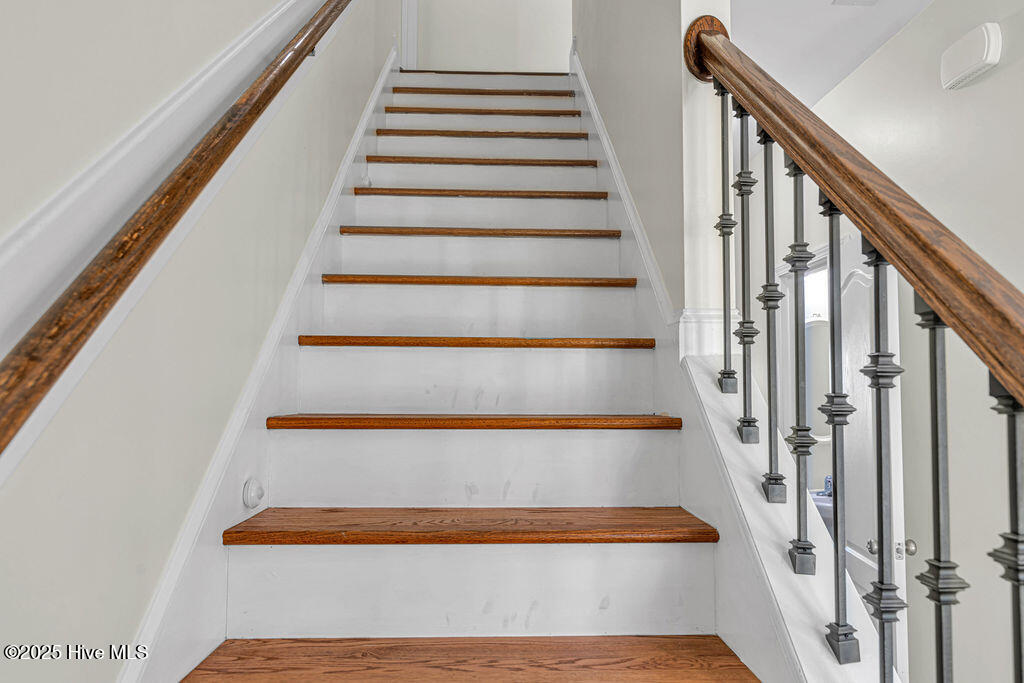 100541943 | Photo 18