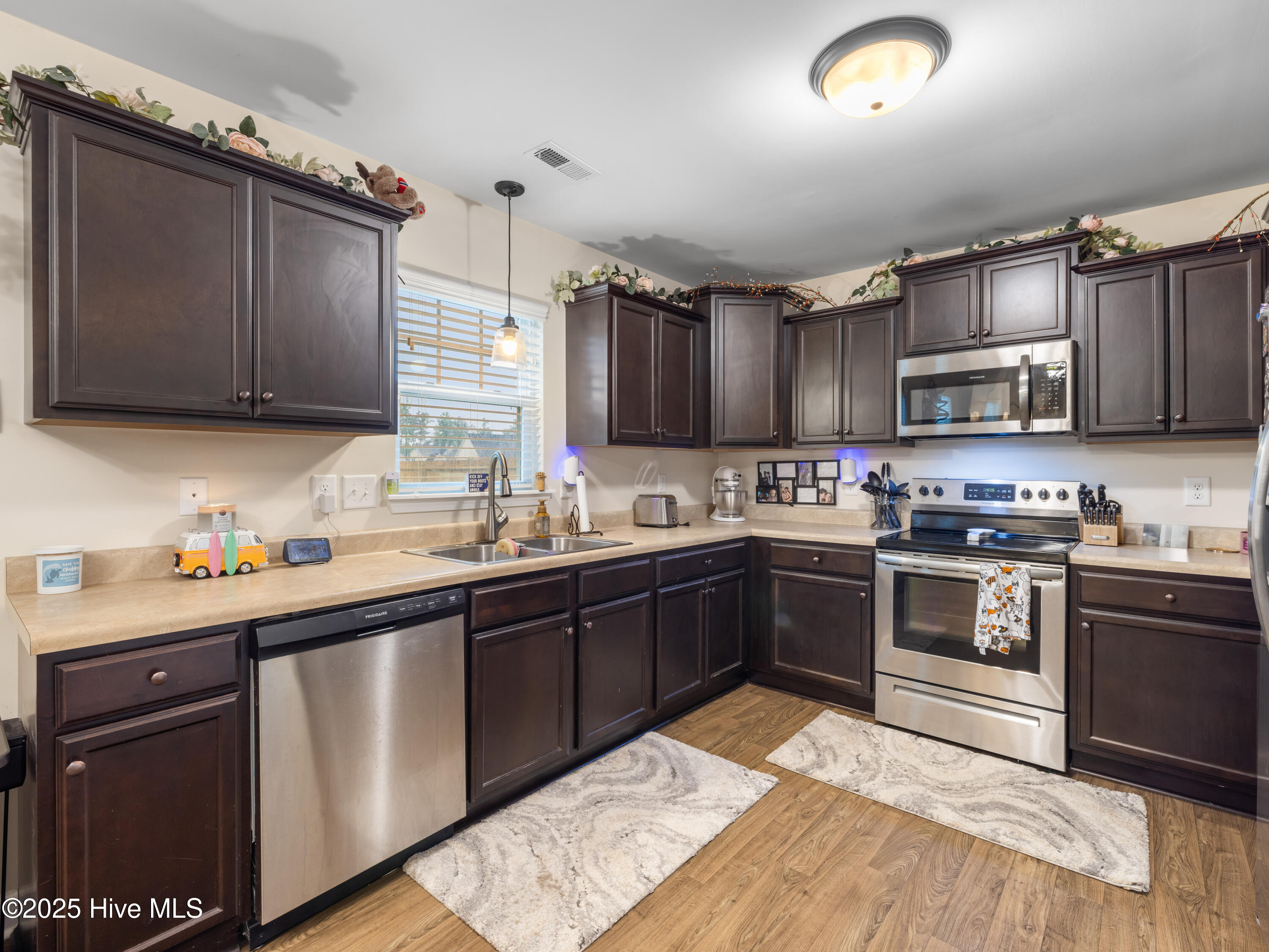 100512056 | Photo 20