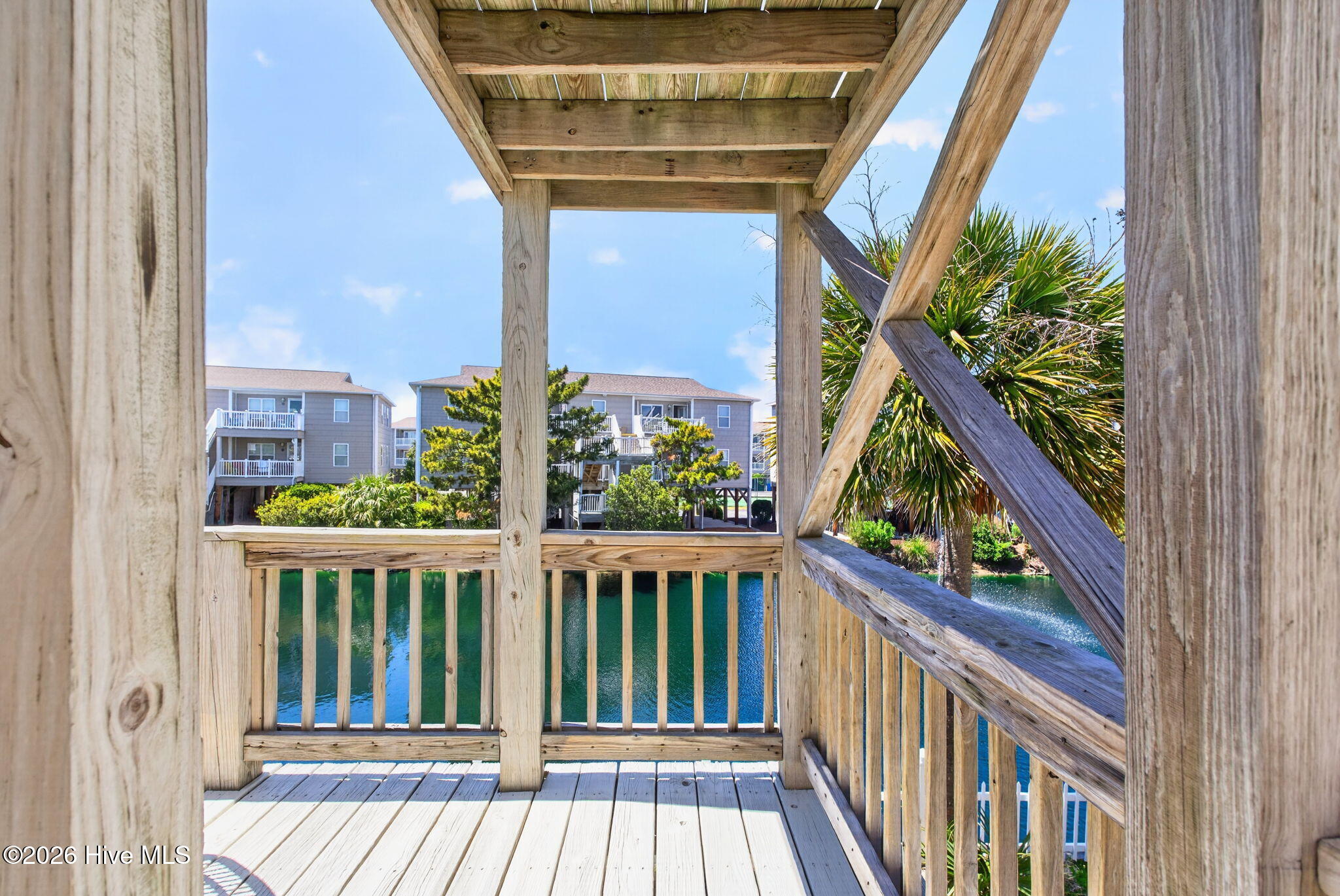 100566511 | Photo 17