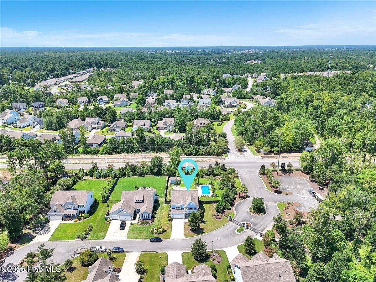 100523445 | Photo 86