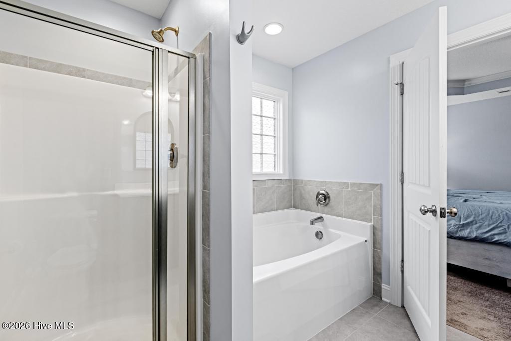 100560376 | Photo 39