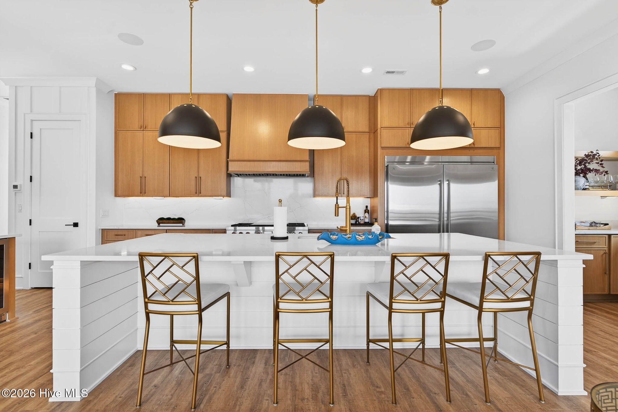 100565153 | Photo 11