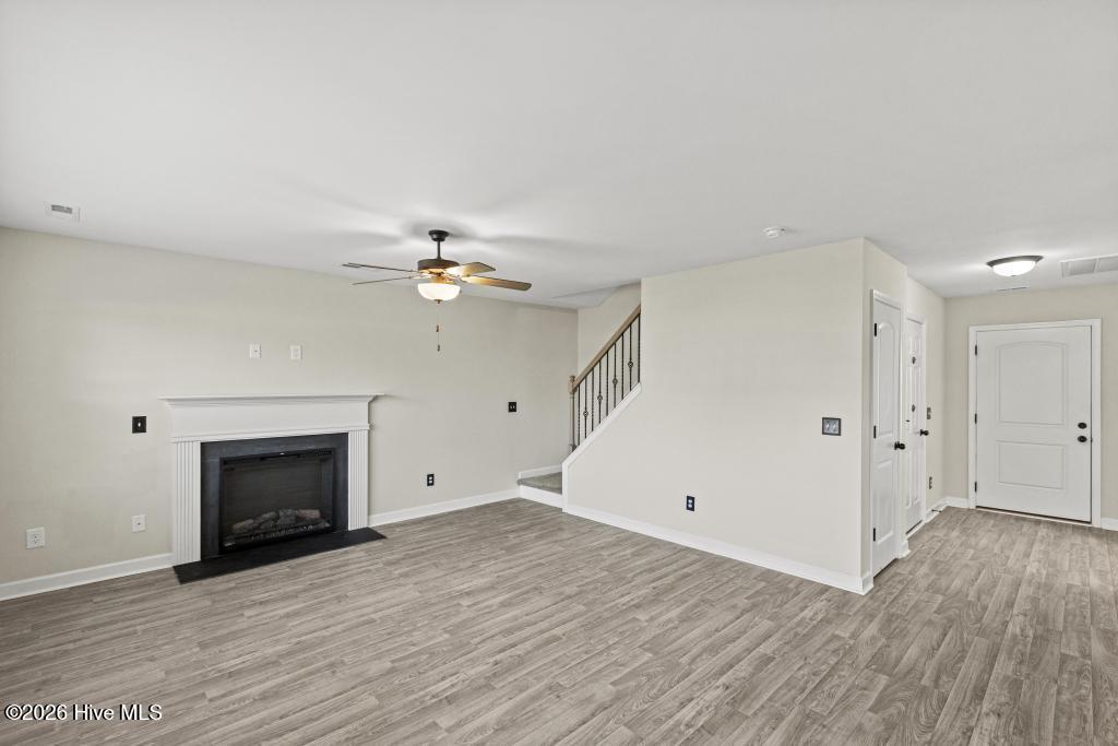 100566297 | Photo 10