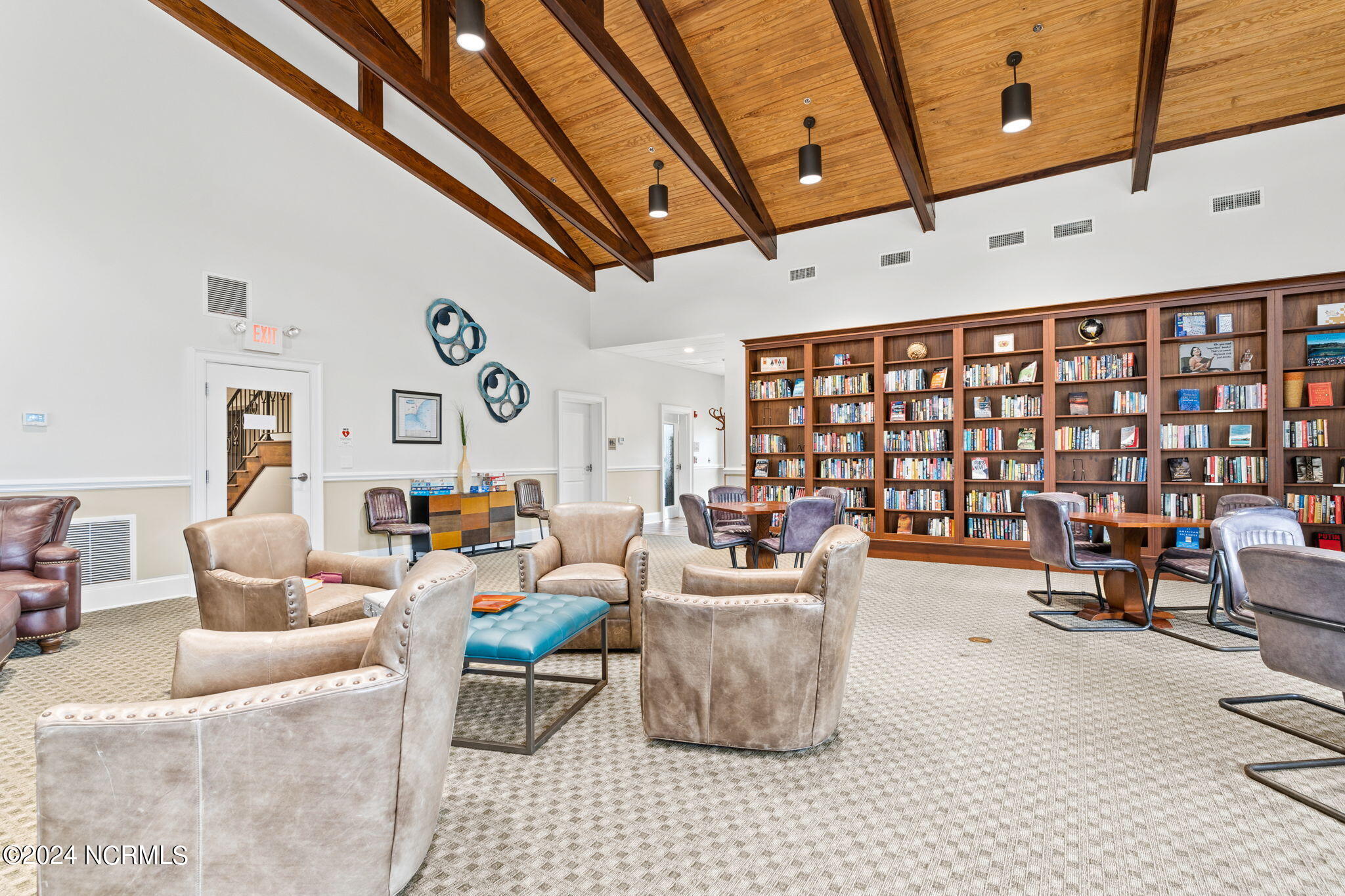 100456942 | Photo 26