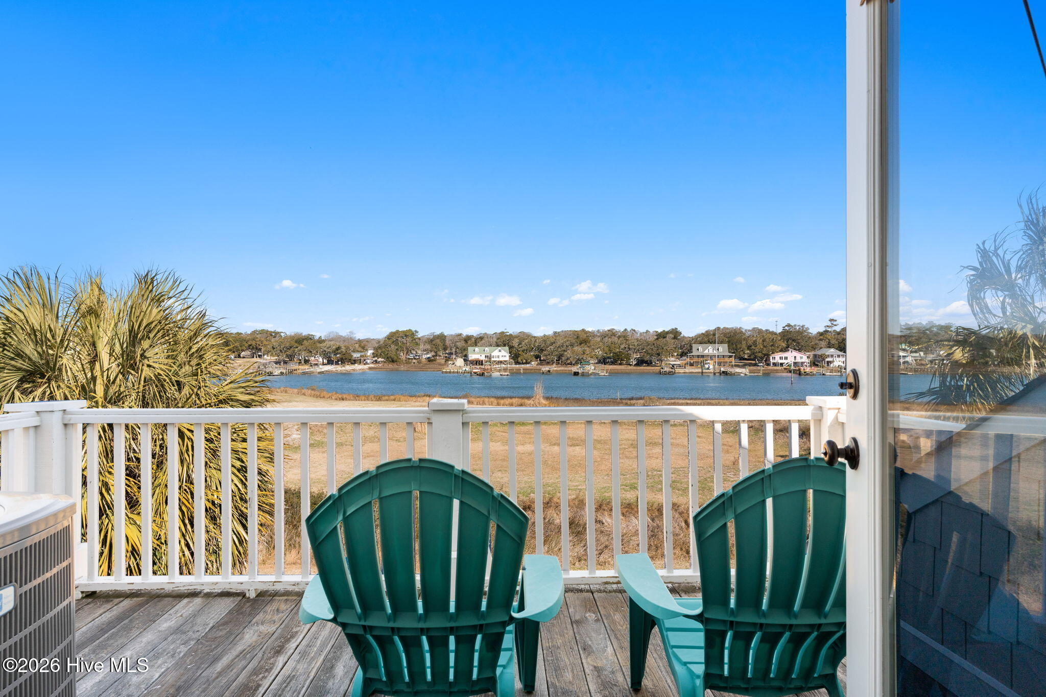 100557259 | Photo 20