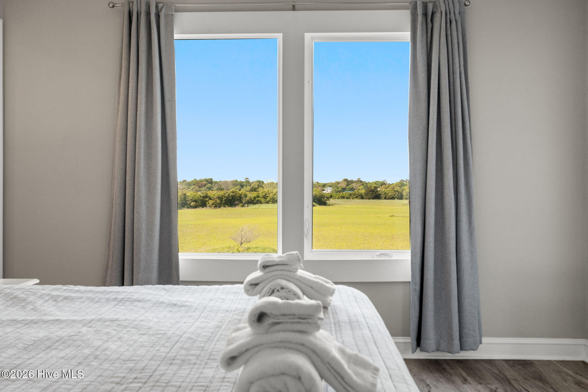 100568458 | Photo 57