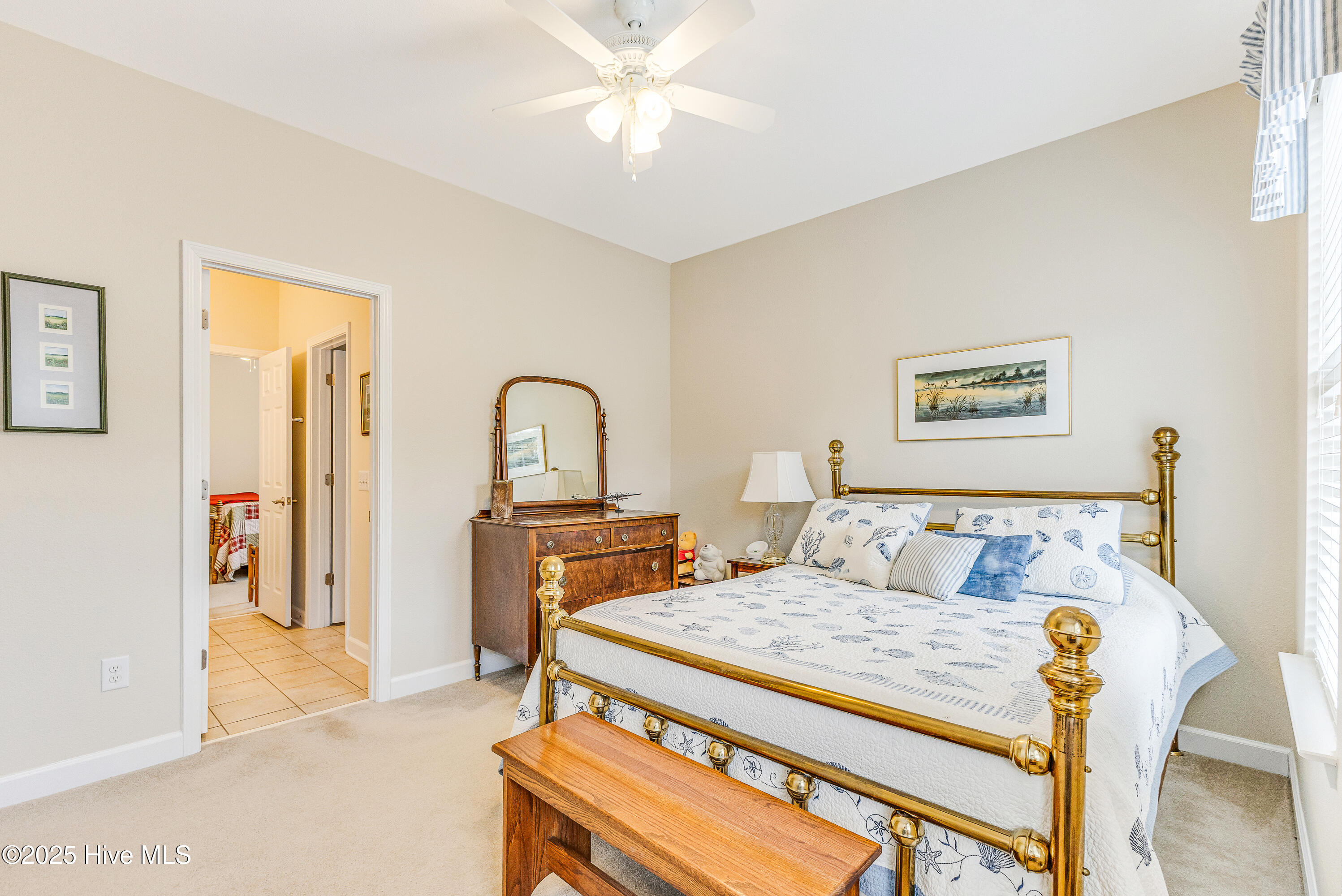 100547221 | Photo 28