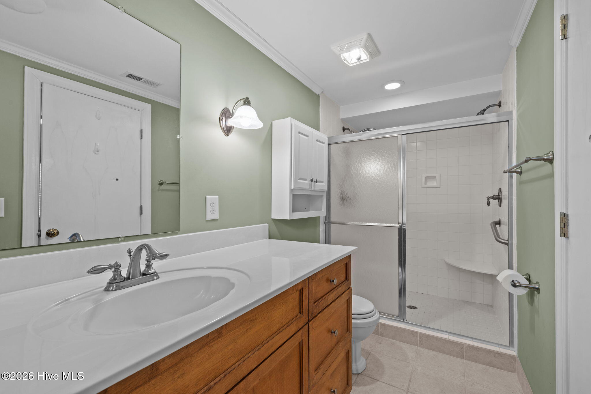 100554841 | Photo 35