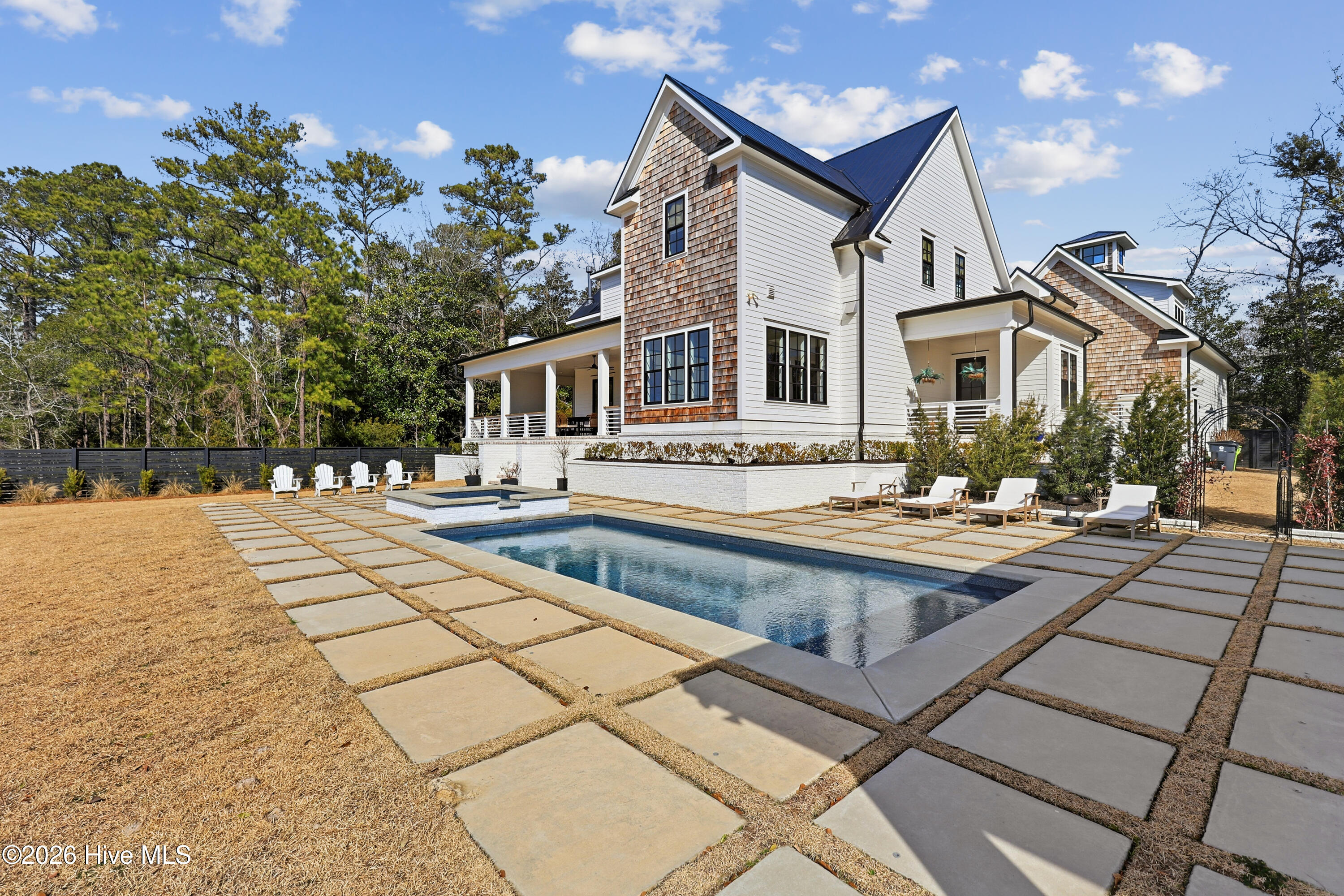 100554567 | Photo 63