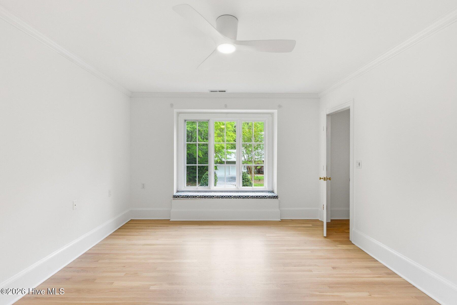 100565828 | Photo 36