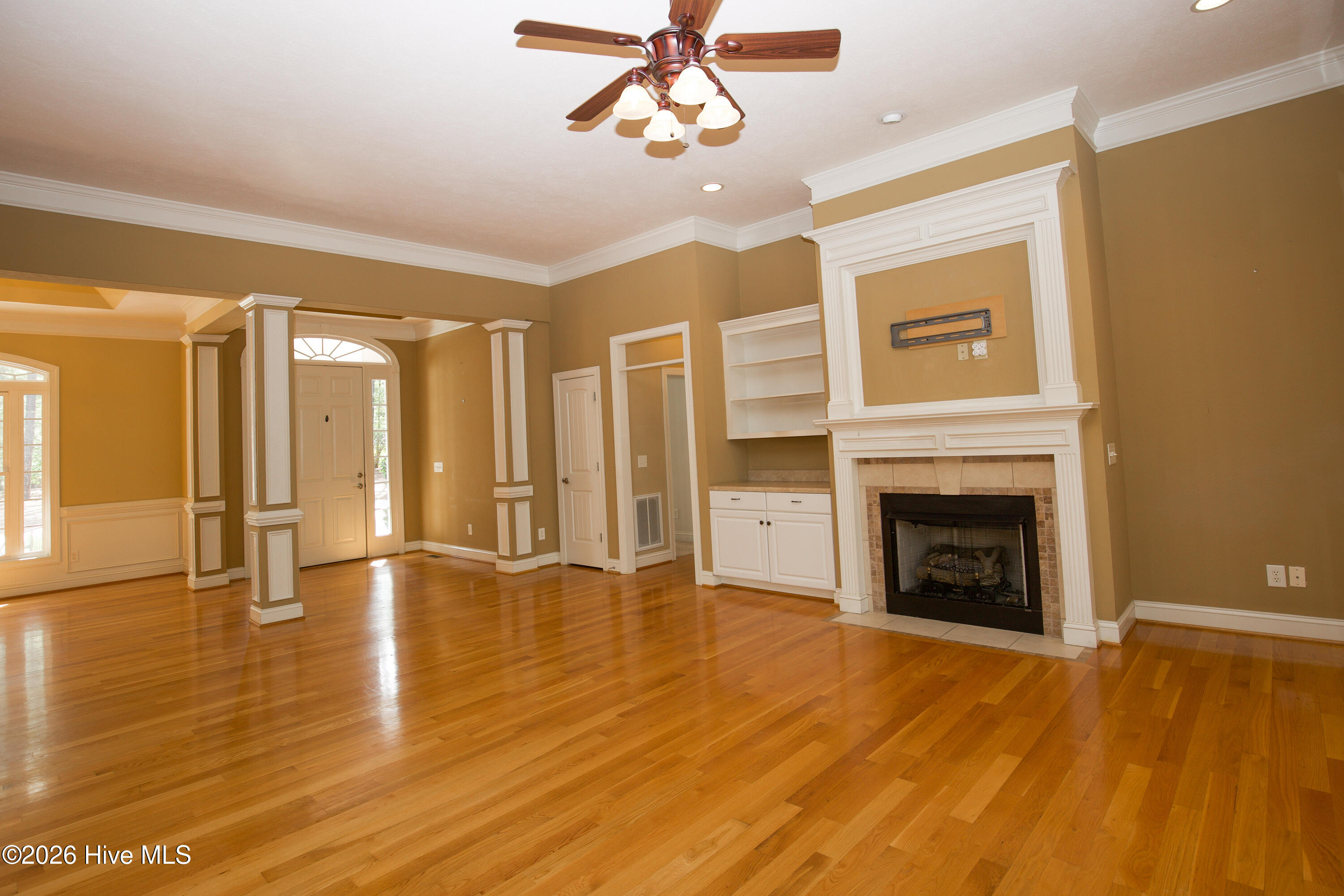 16 Montrose Ct-30