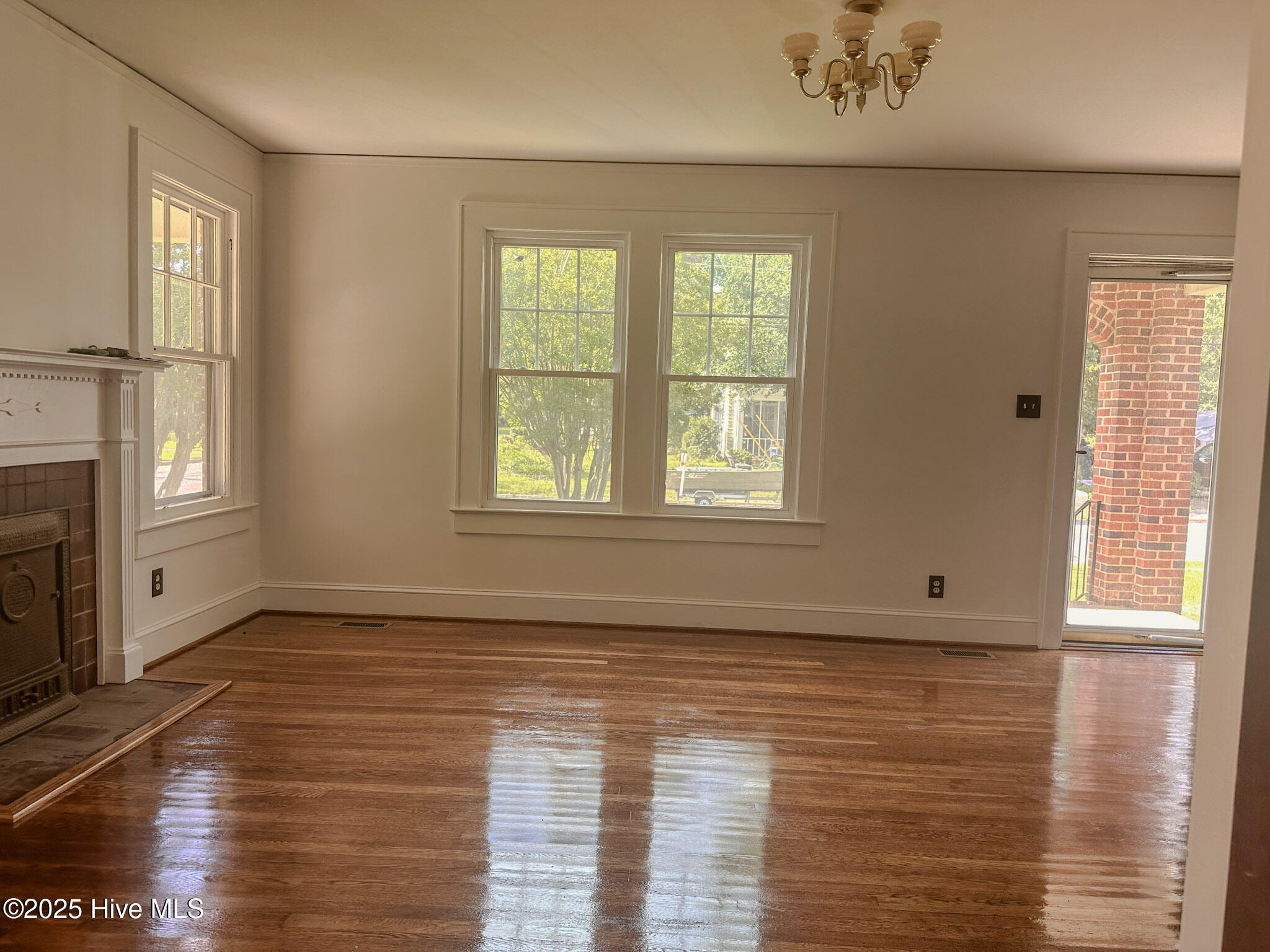 Homes for sale in Lumberton, NC | 202 E 17th St, Lumberton, NC 28358 | MLS# 100515338