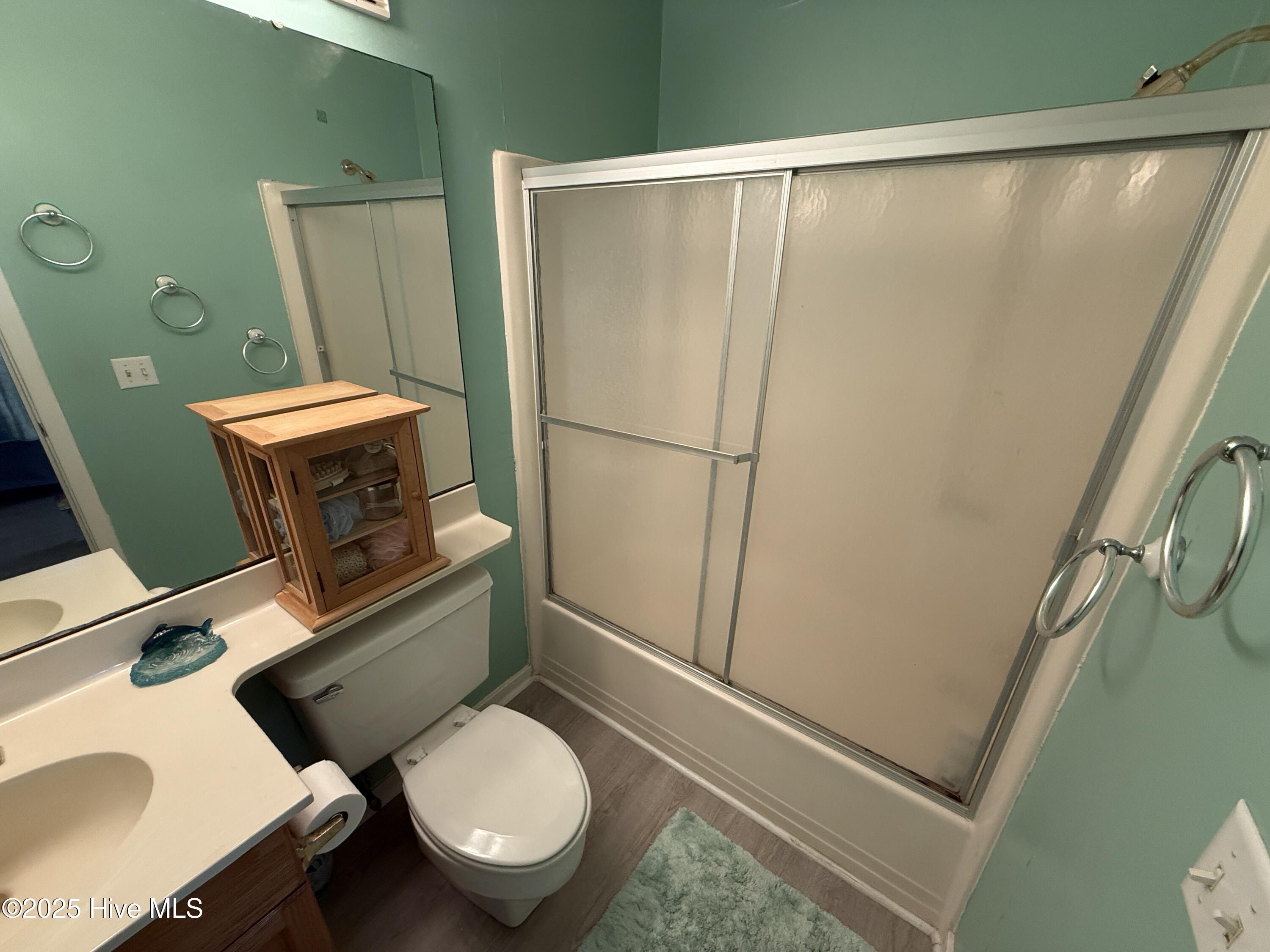 100542609 | Photo 17