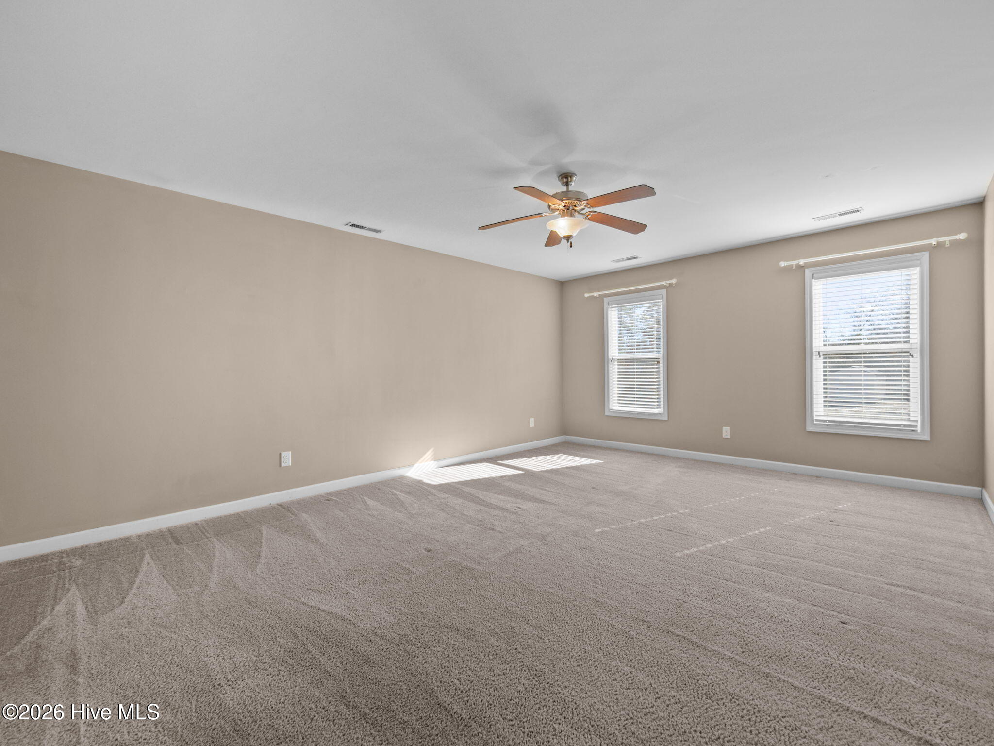 100545708 | Photo 31