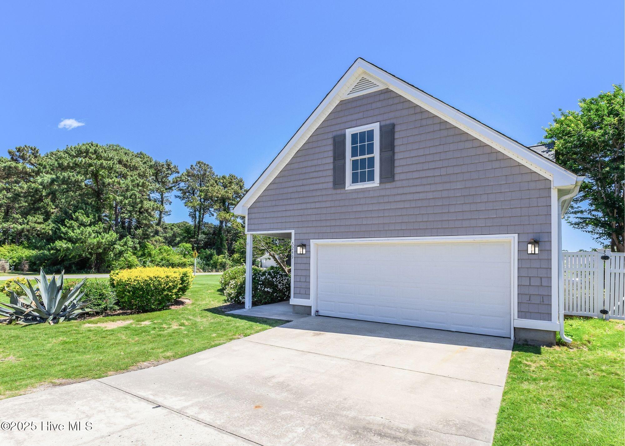 100563033 | Photo 42