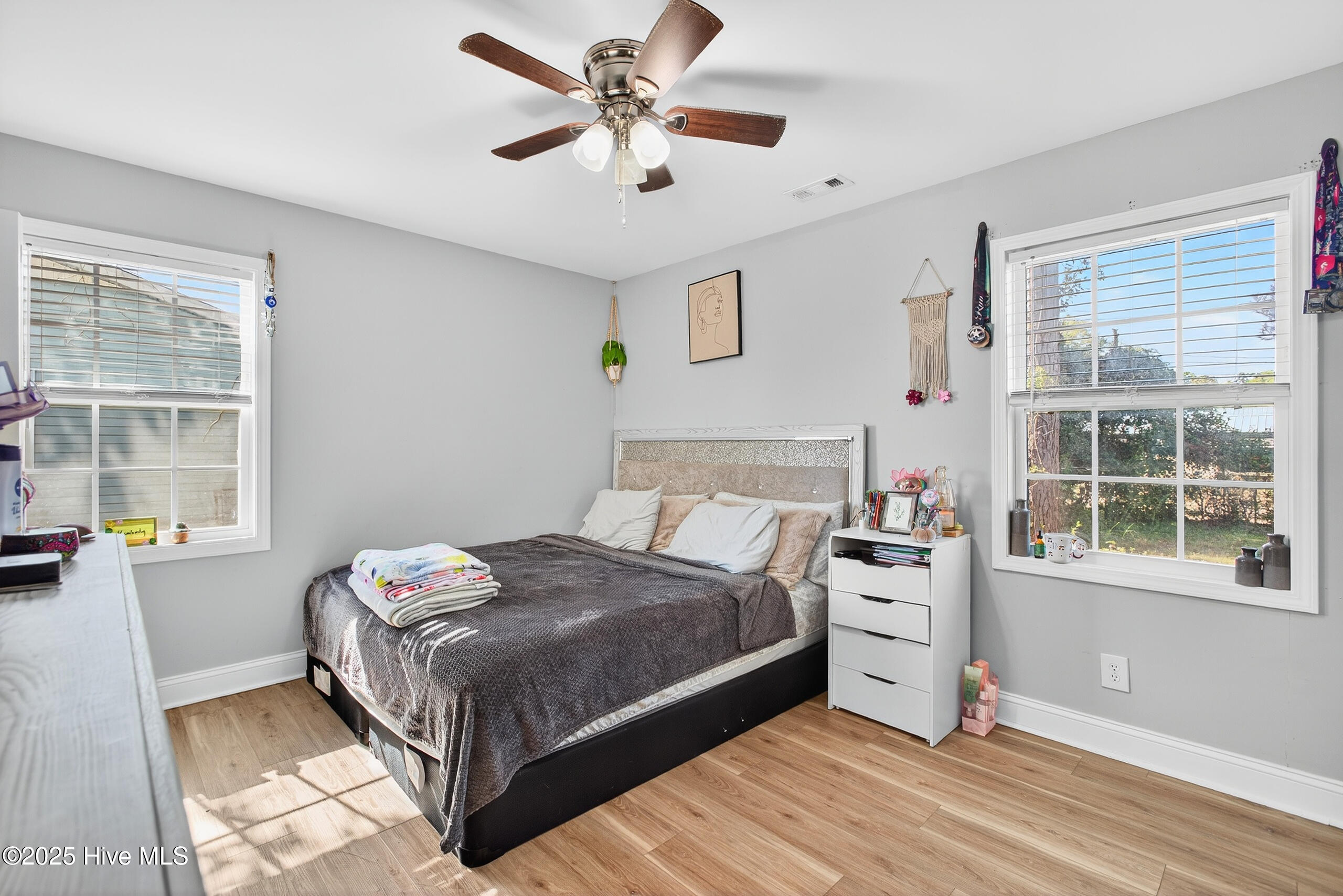 218 Forest View 