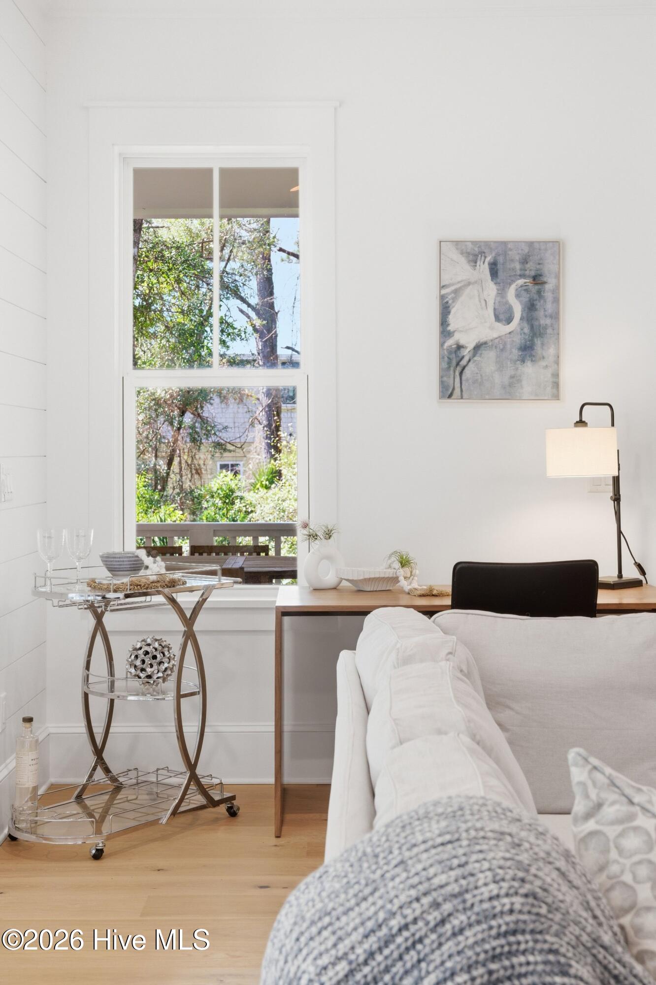 100554015 | Photo 25