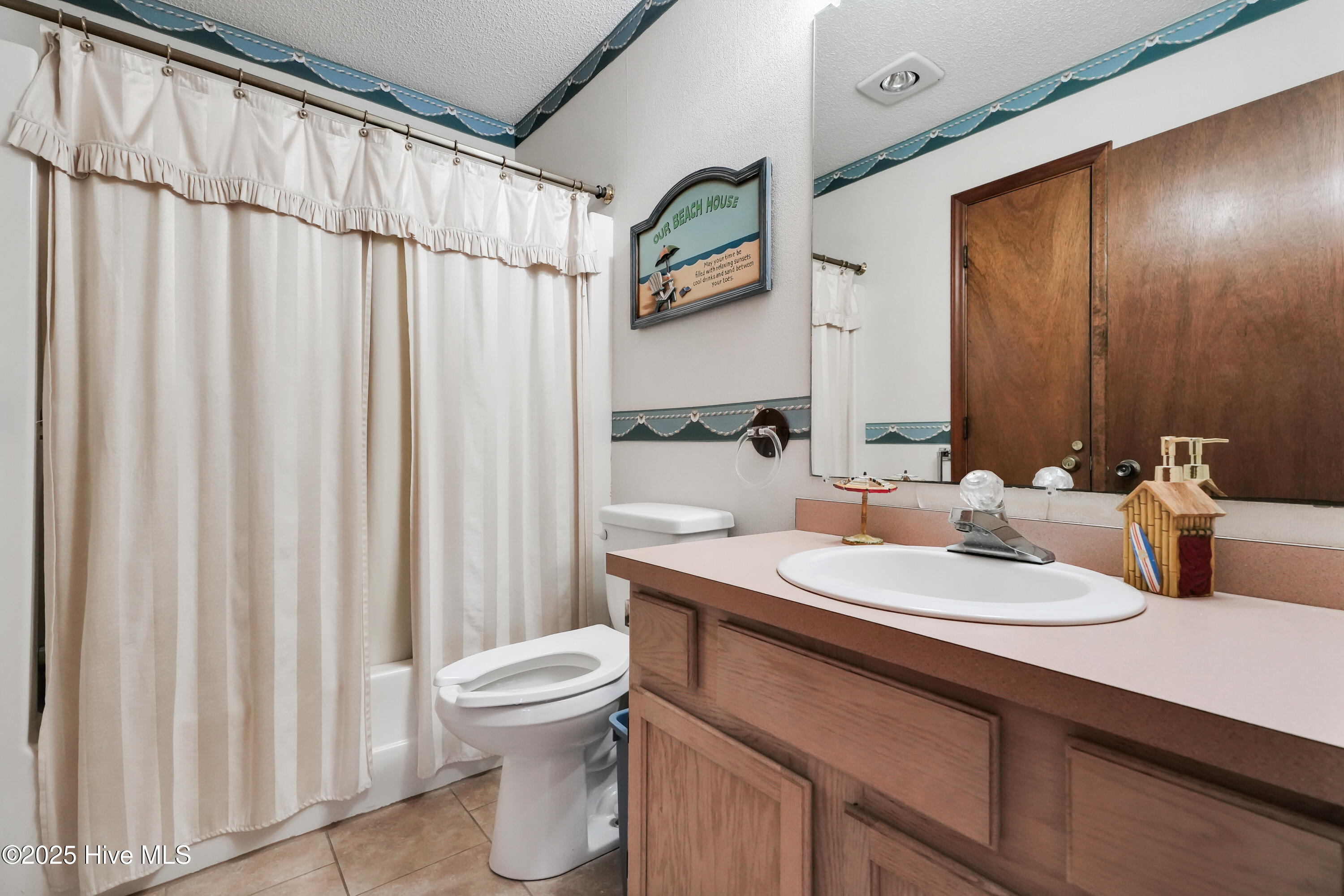 100530451 | Photo 15