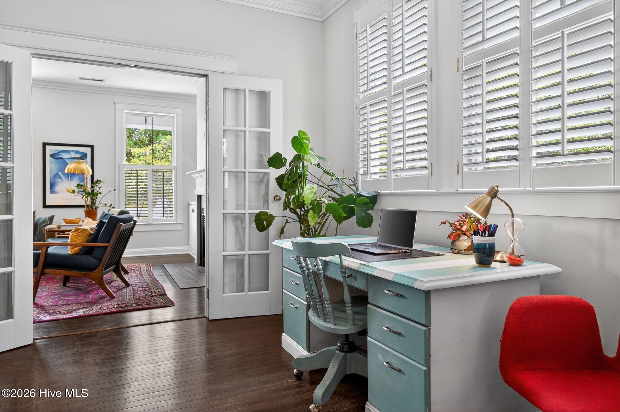 100569921 | Photo 15