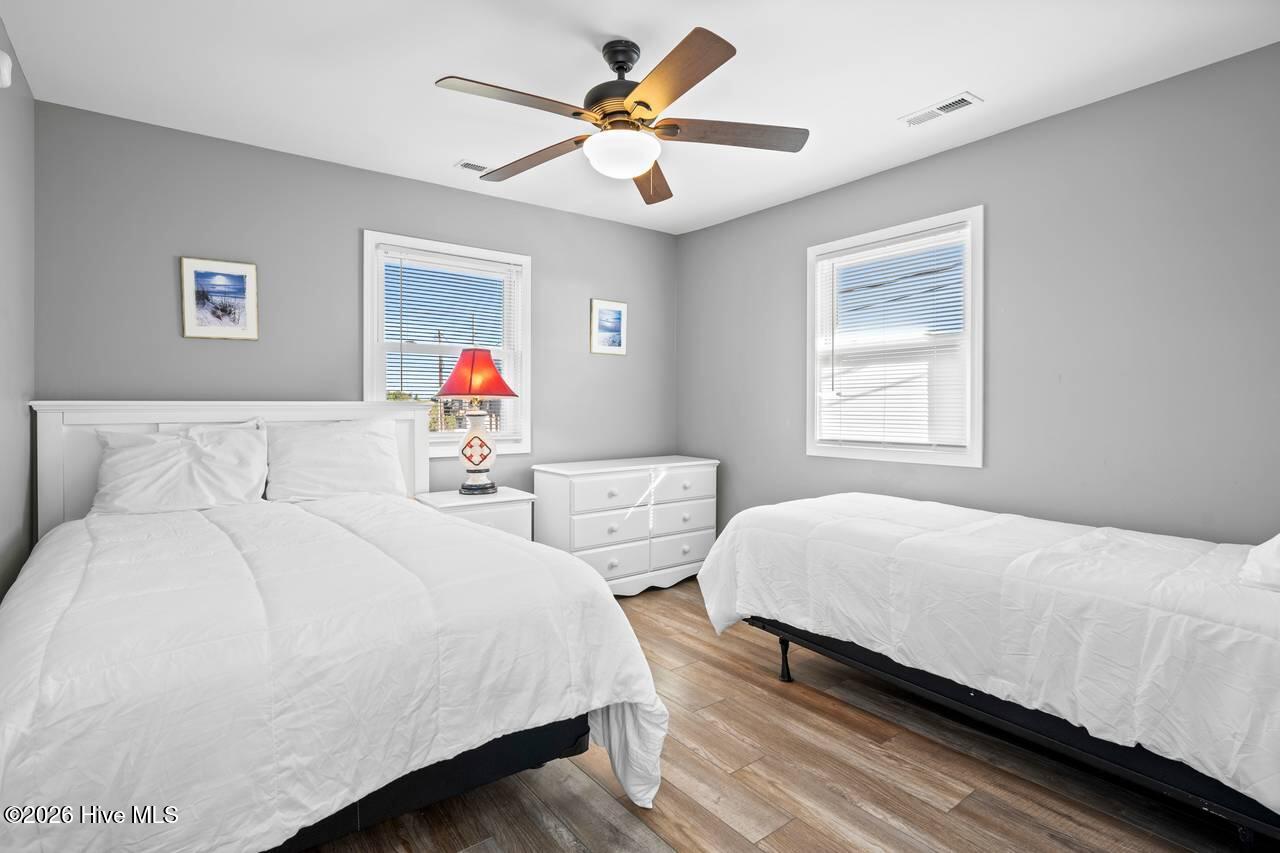 100555607 | Photo 14