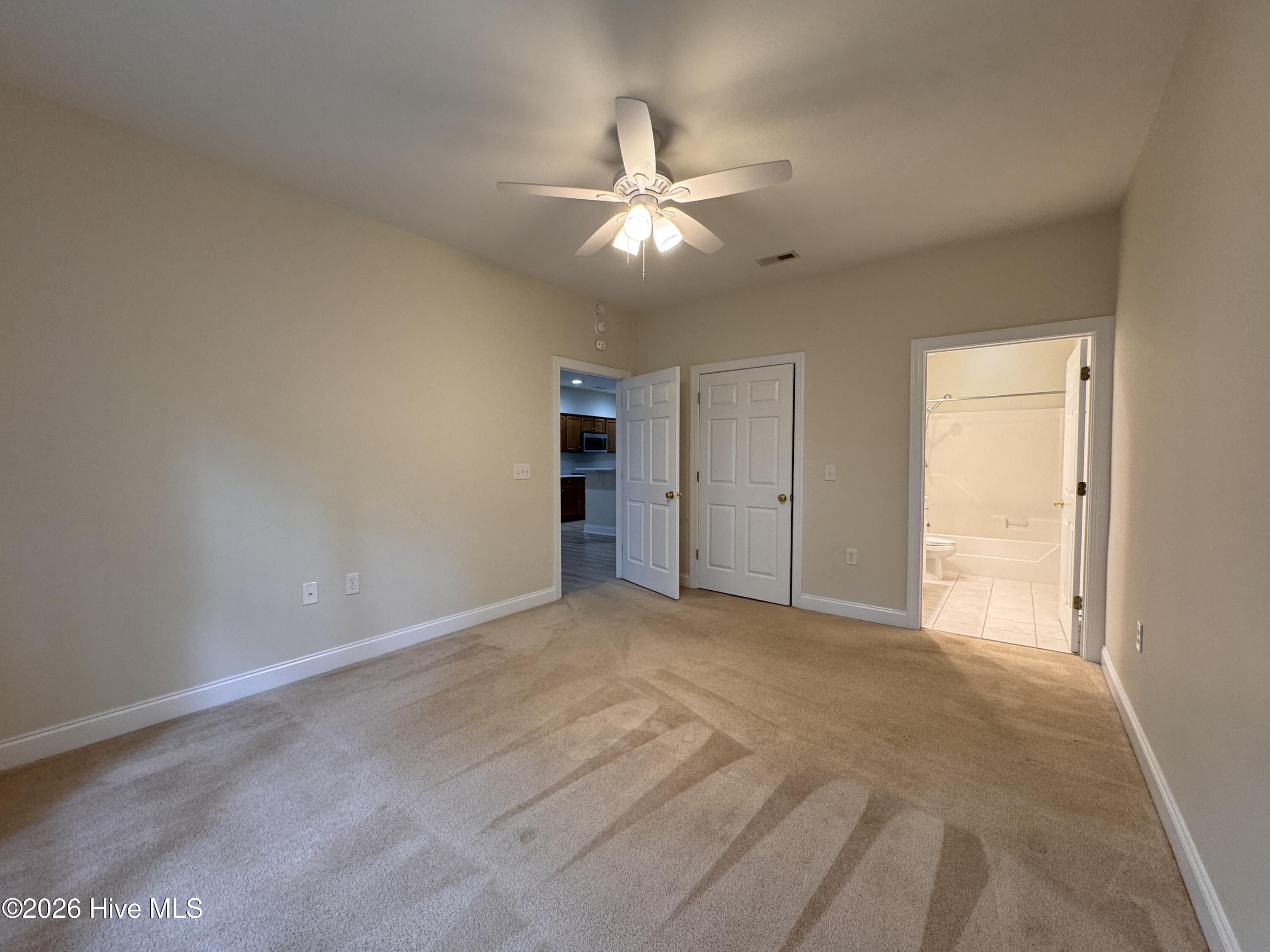 100556492 | Photo 16