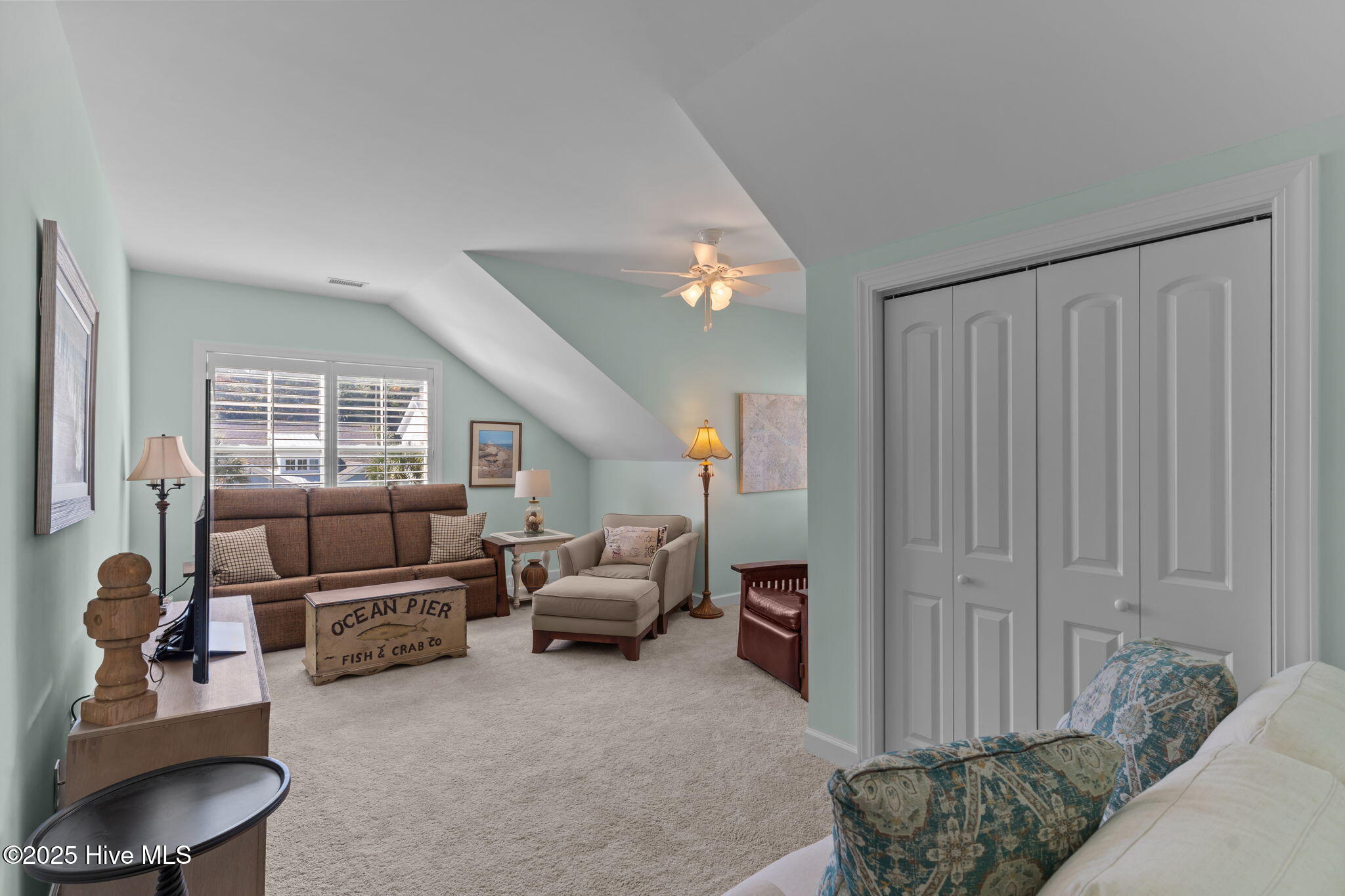 100540381 | Photo 31