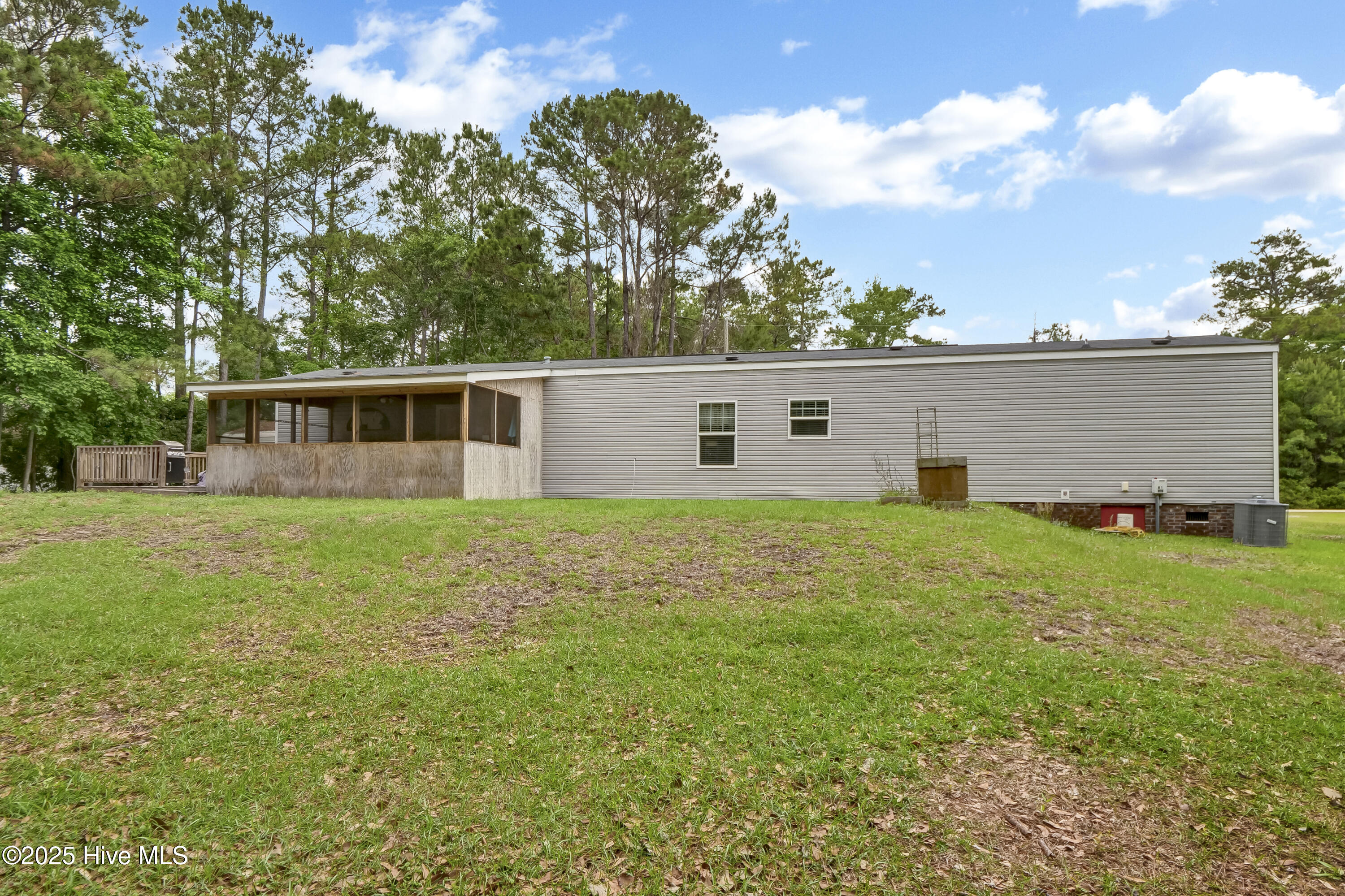 100510336 | Photo 30