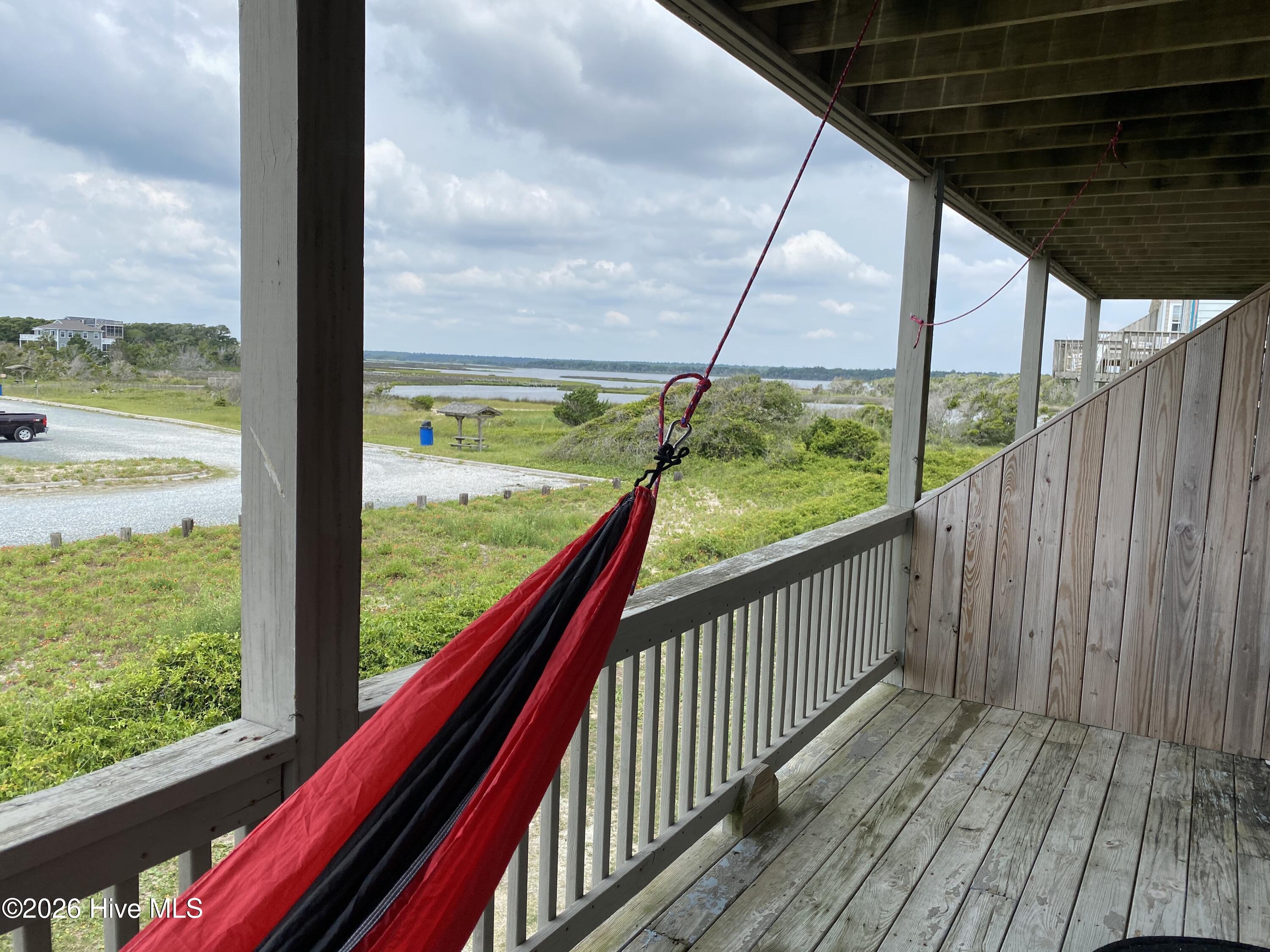 100563924 | Photo 32