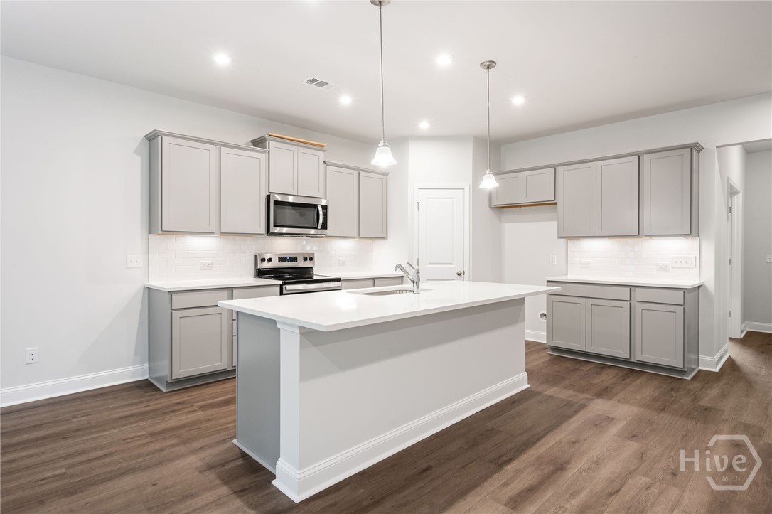 5th image of 238 Chatham Ln, Richmond Hill, GA 31324 | MLS# SA362229