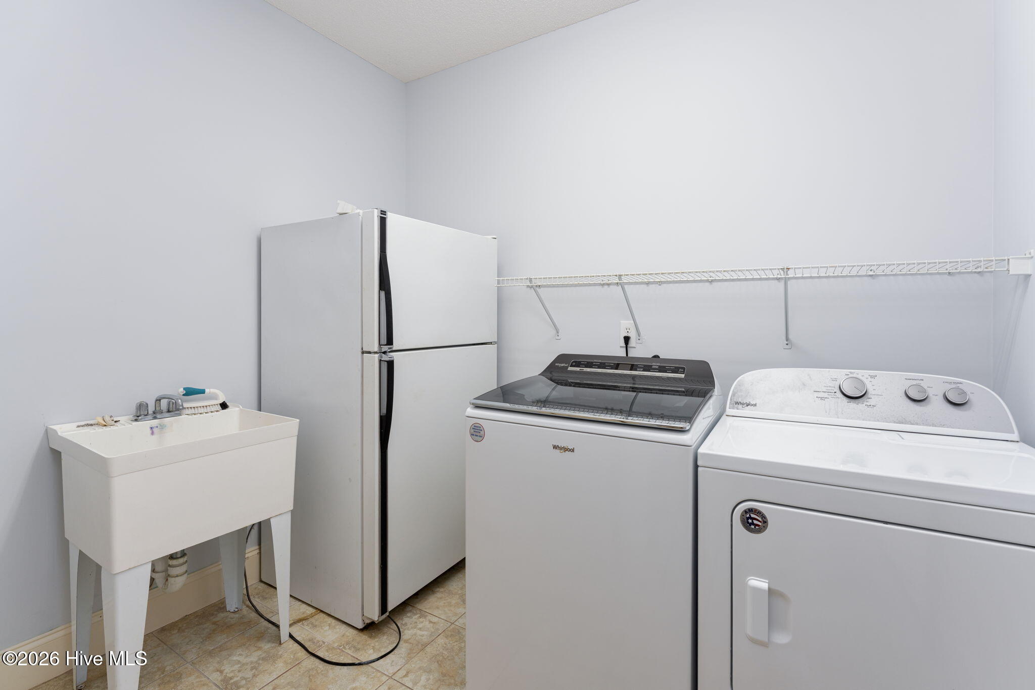 100552056 | Photo 51