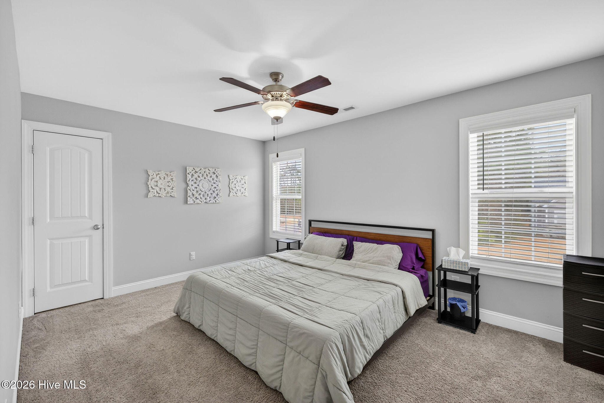 100557358 | Photo 20