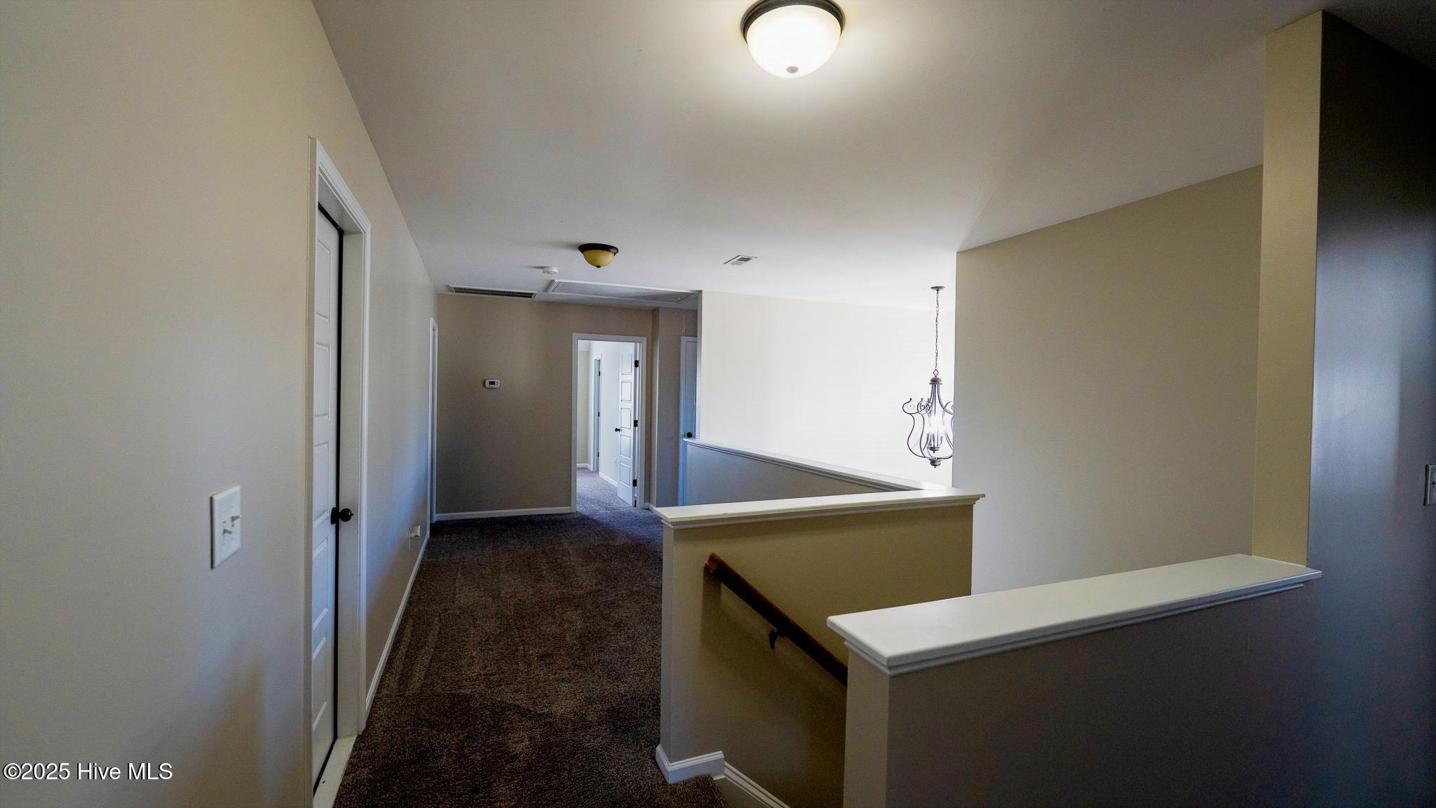 100545040 | Photo 28