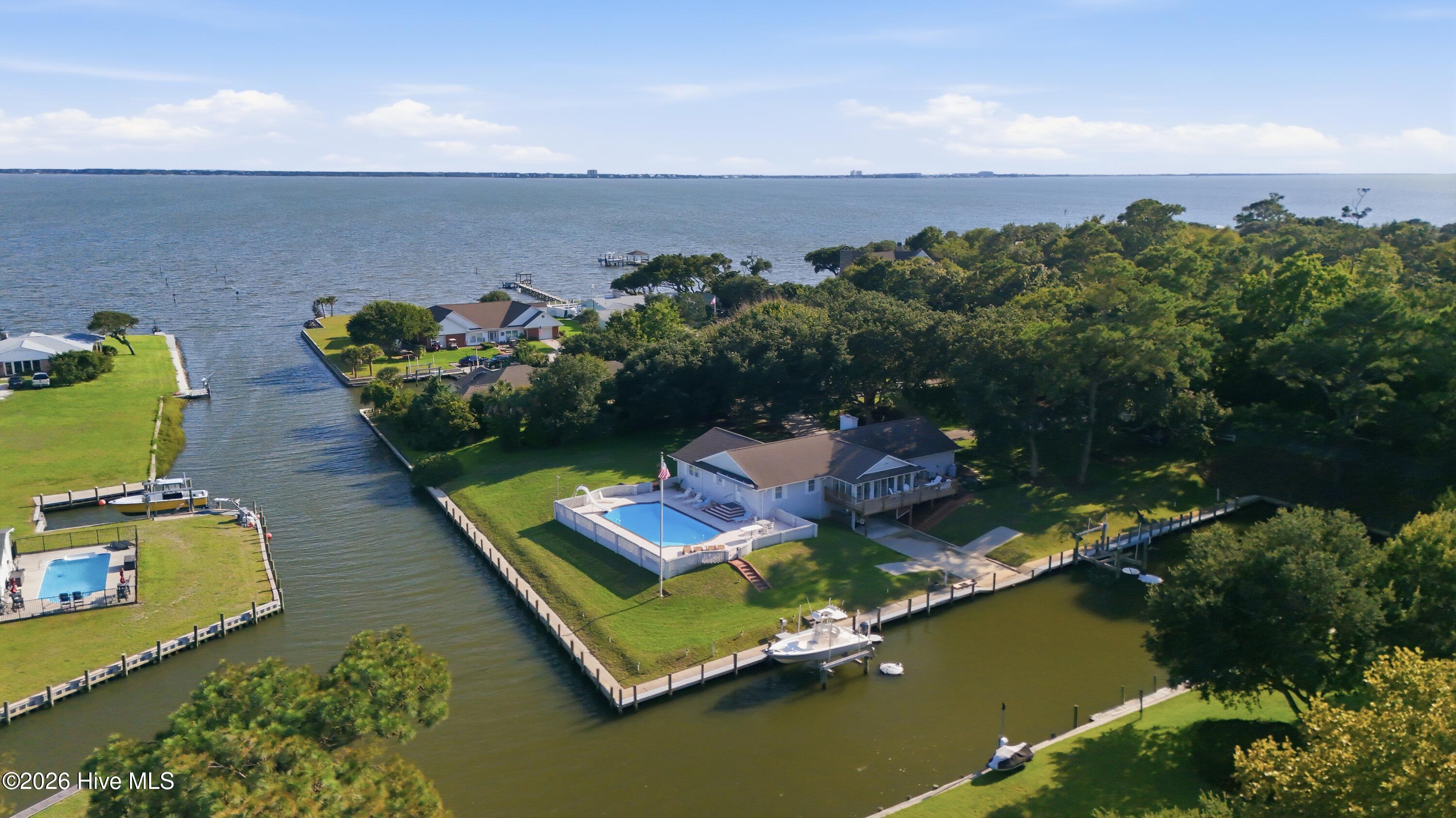 104 Sea Trace Lane,Newport