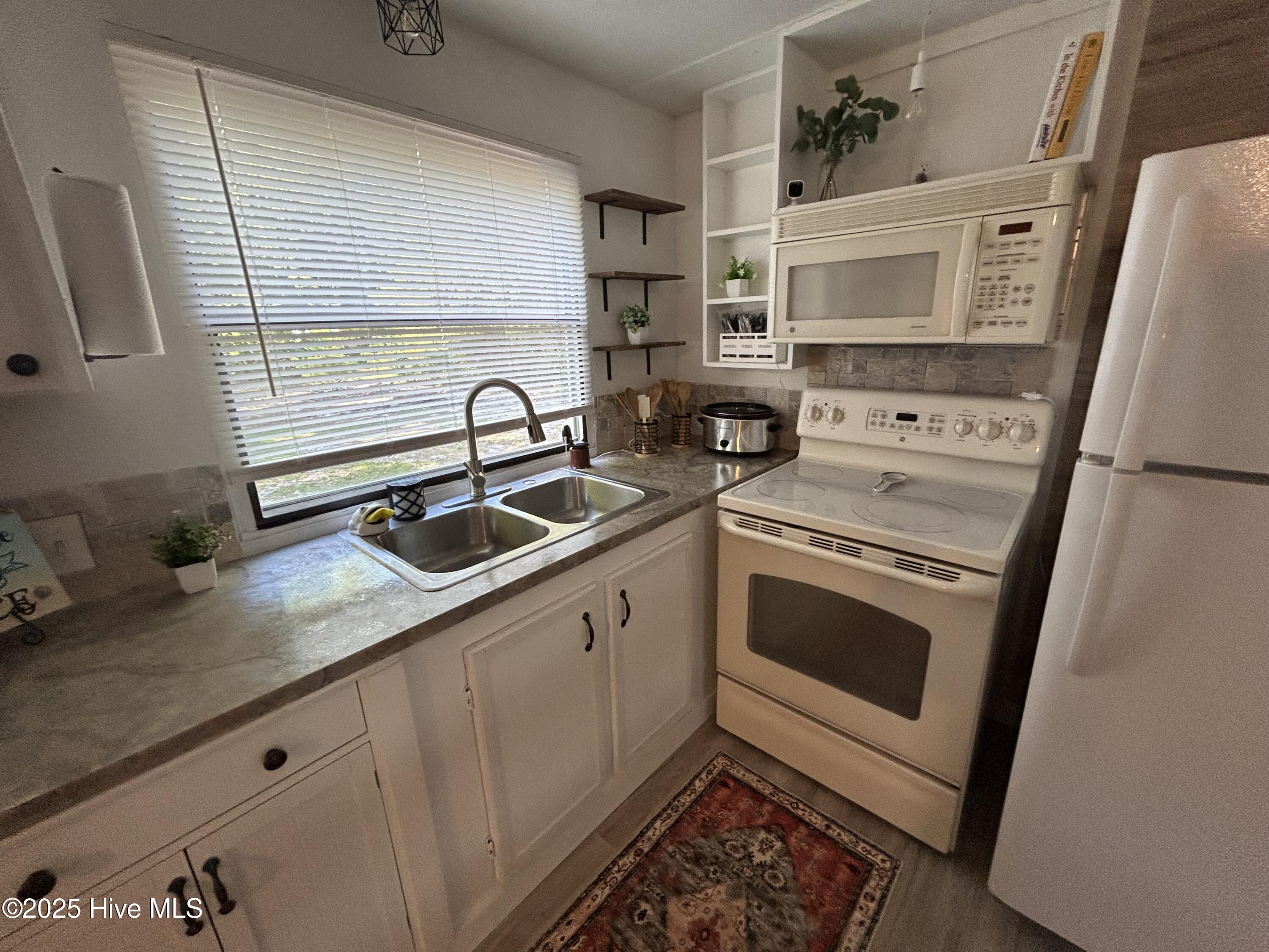 100523167 | Photo 11