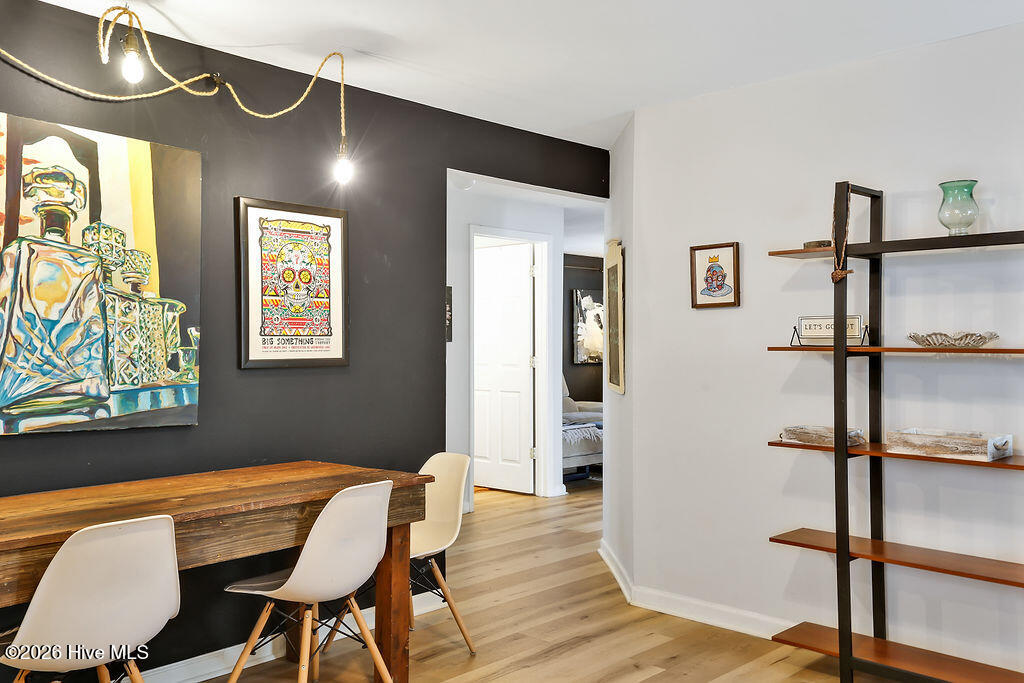 100534500 | Photo 32