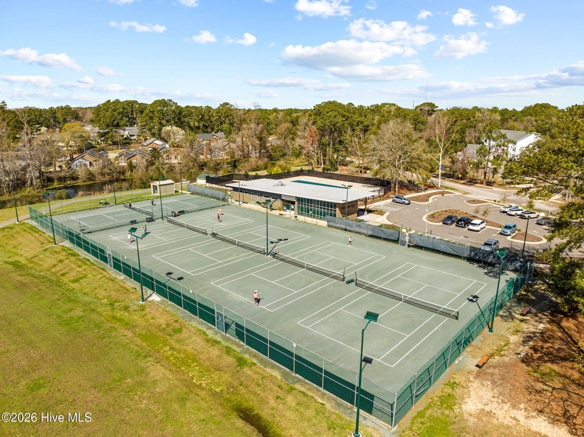 100557388 | Photo 56