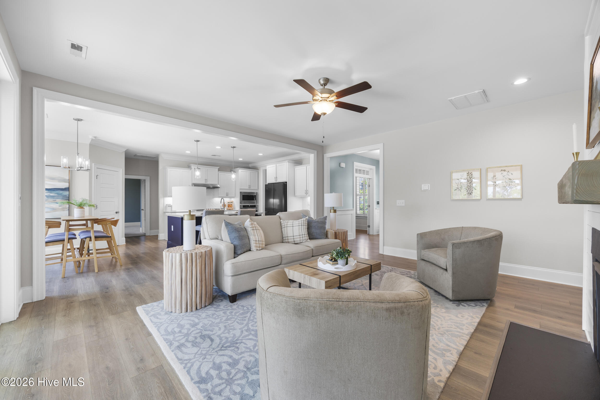 100567603 | Photo 10