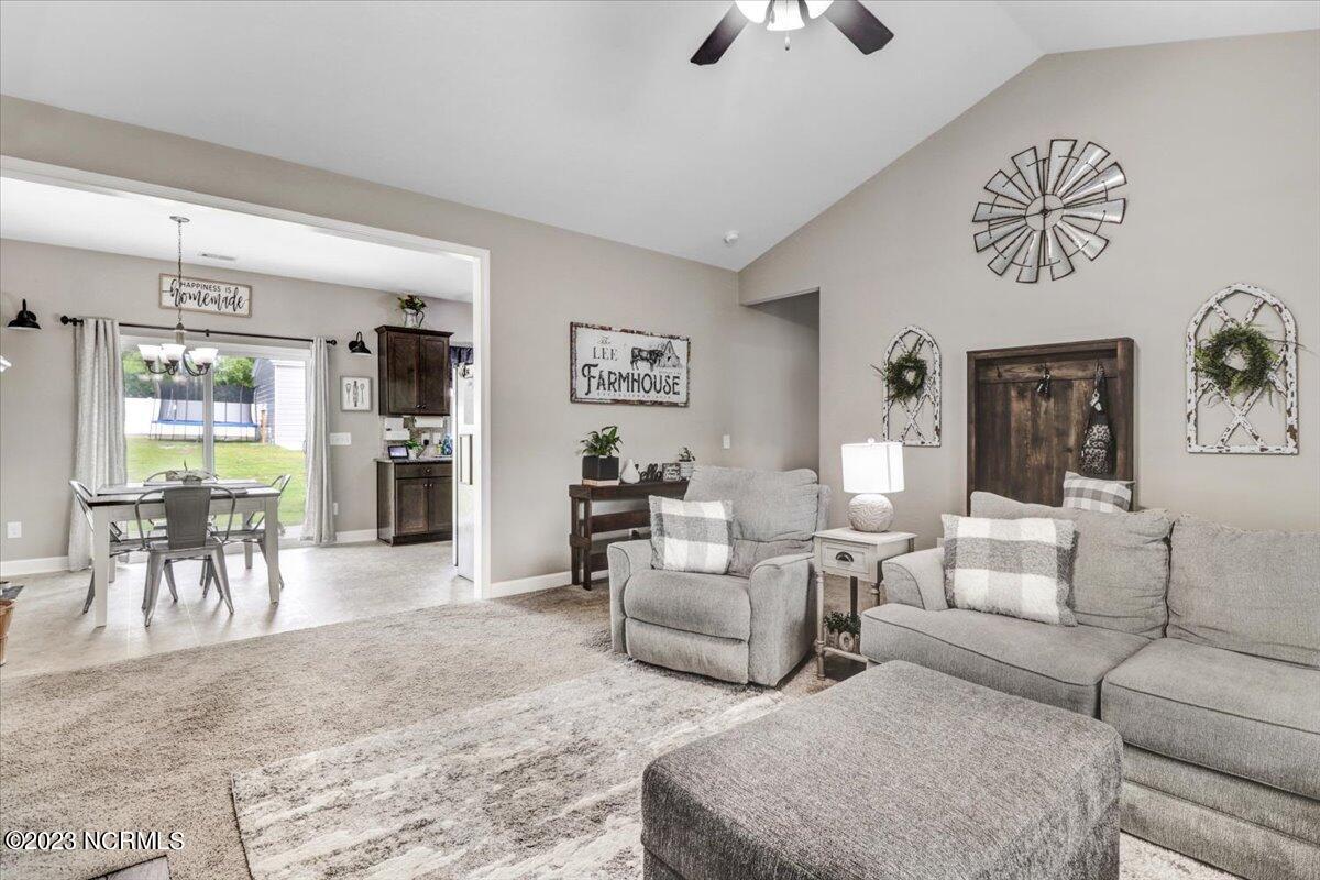 23-113 Rolling Knoll Ct-23