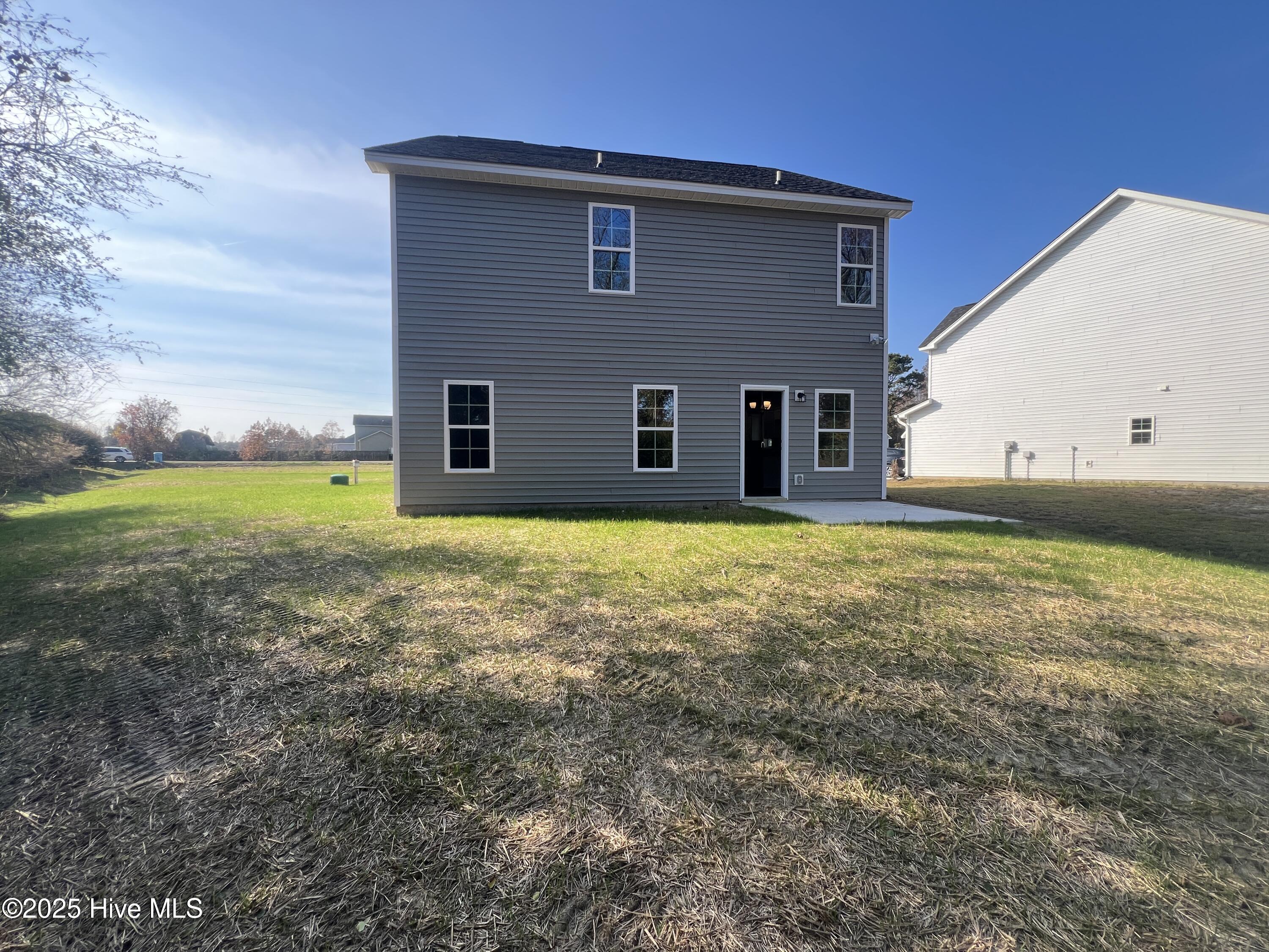 100544968 | Photo 11