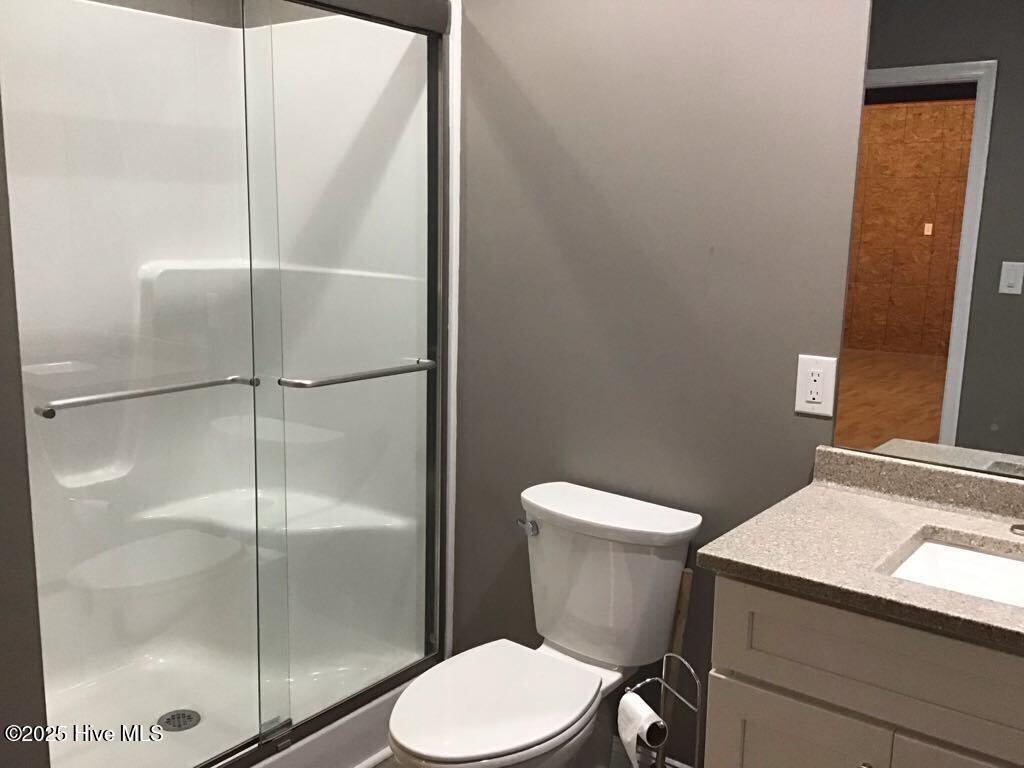 100547219 | Photo 74