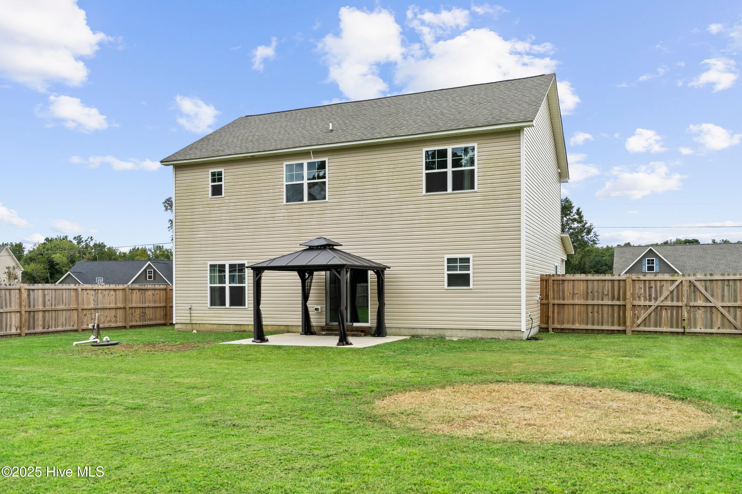 100530674 | Photo 37