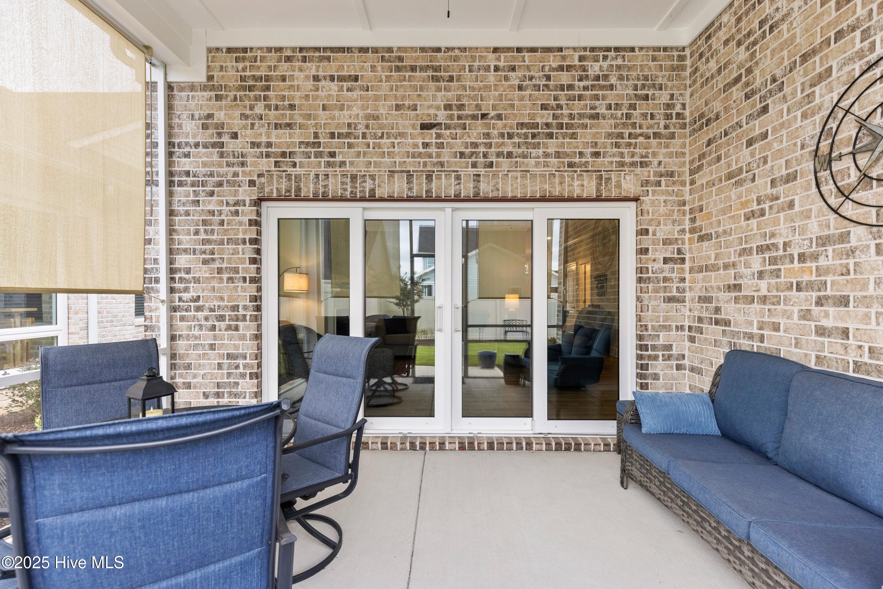 100554494 | Photo 40