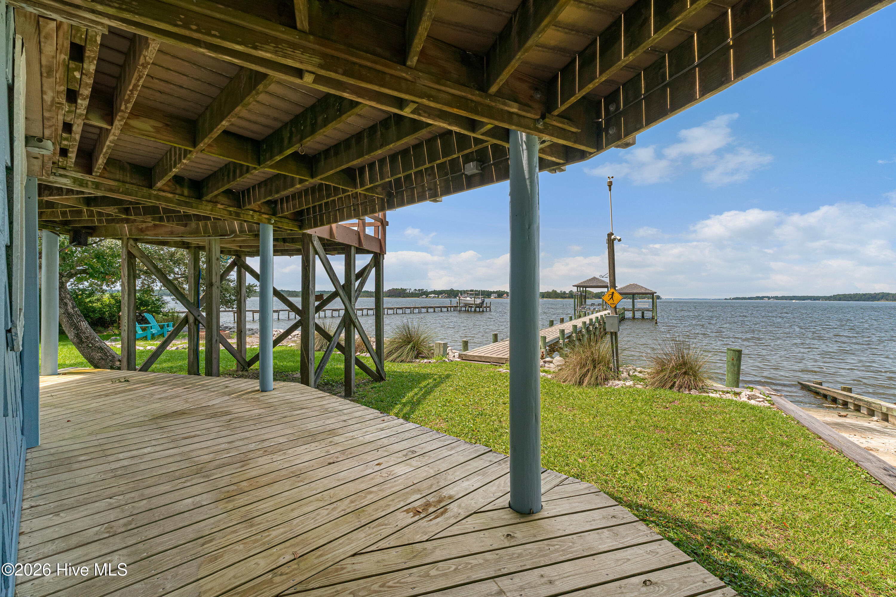 Exterior photo of 221 Creek Road, Beaufort, NC 28516. MLS: 100541308