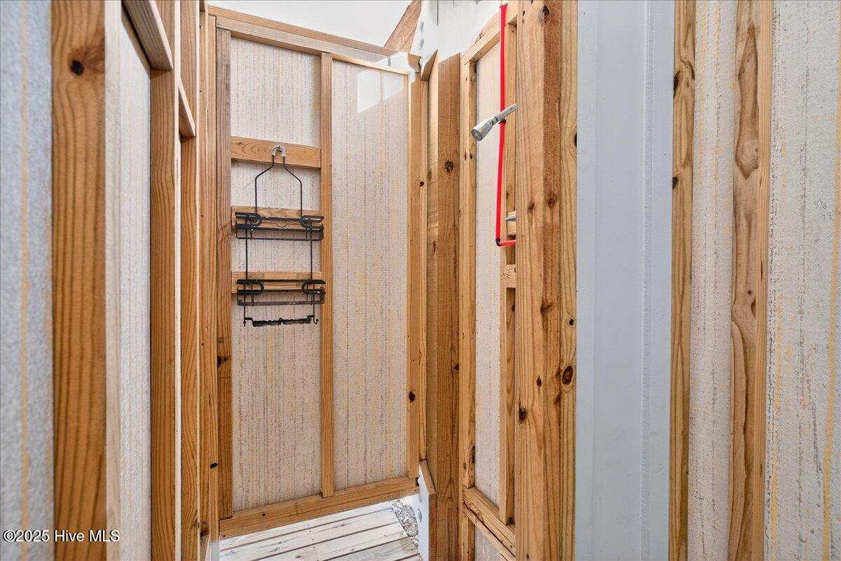 100544766 | Photo 42