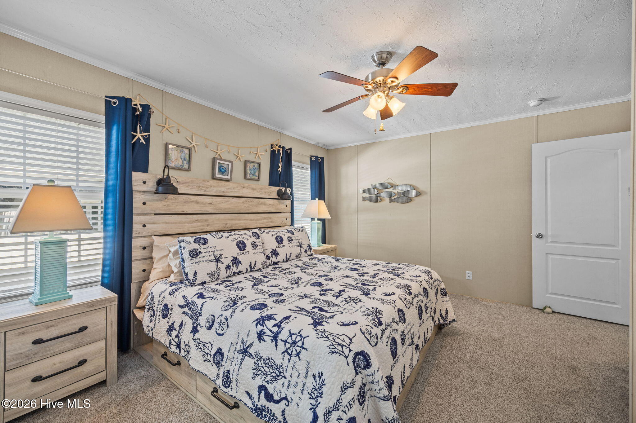 100554450 | Photo 25