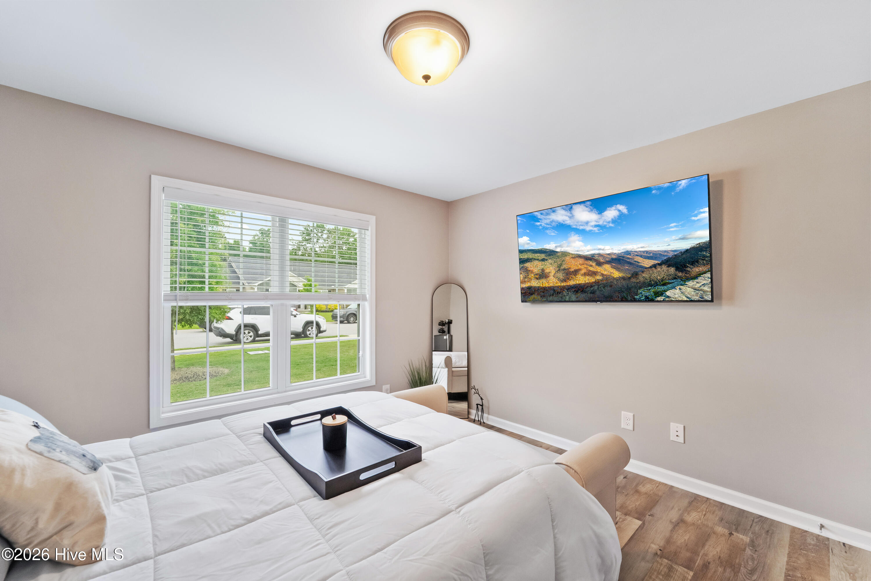 242 Legacy Lane,Newport