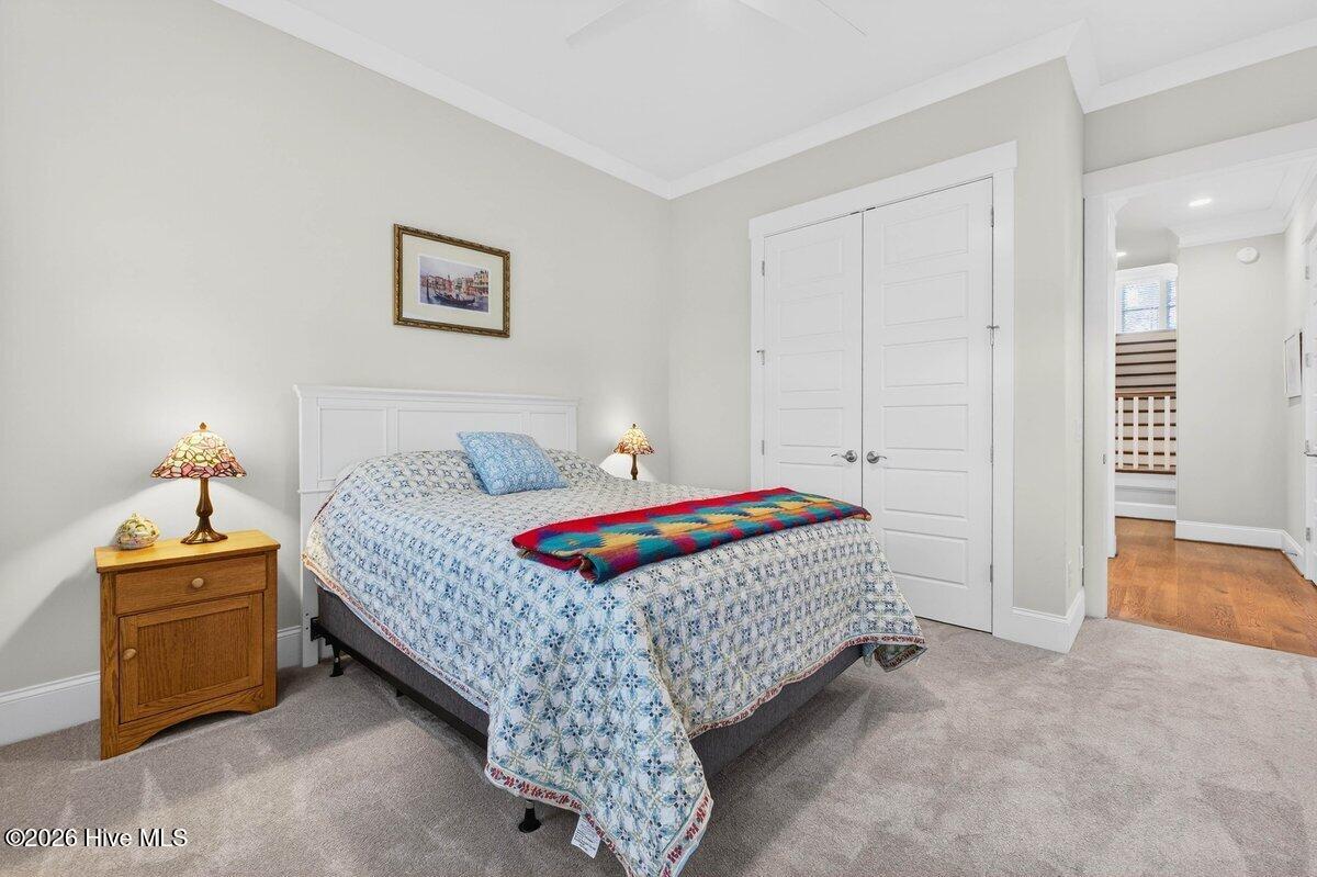 100546549 | Photo 31