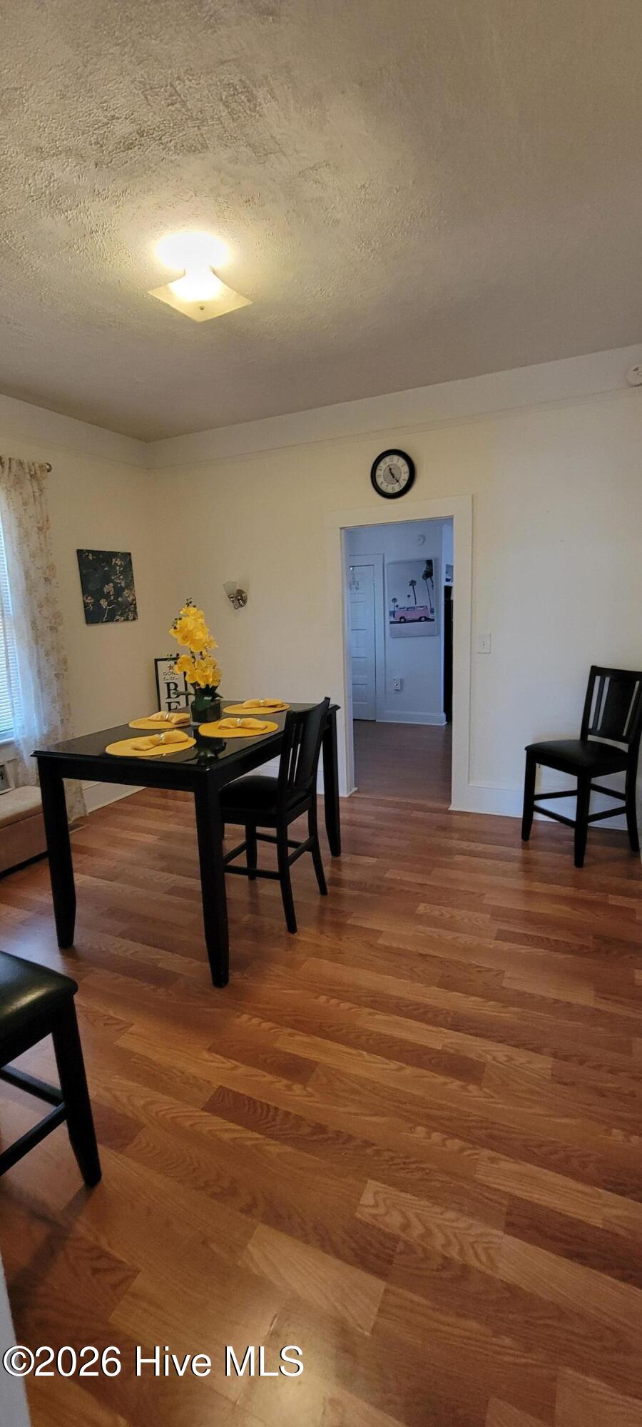 100552650 | Photo 11