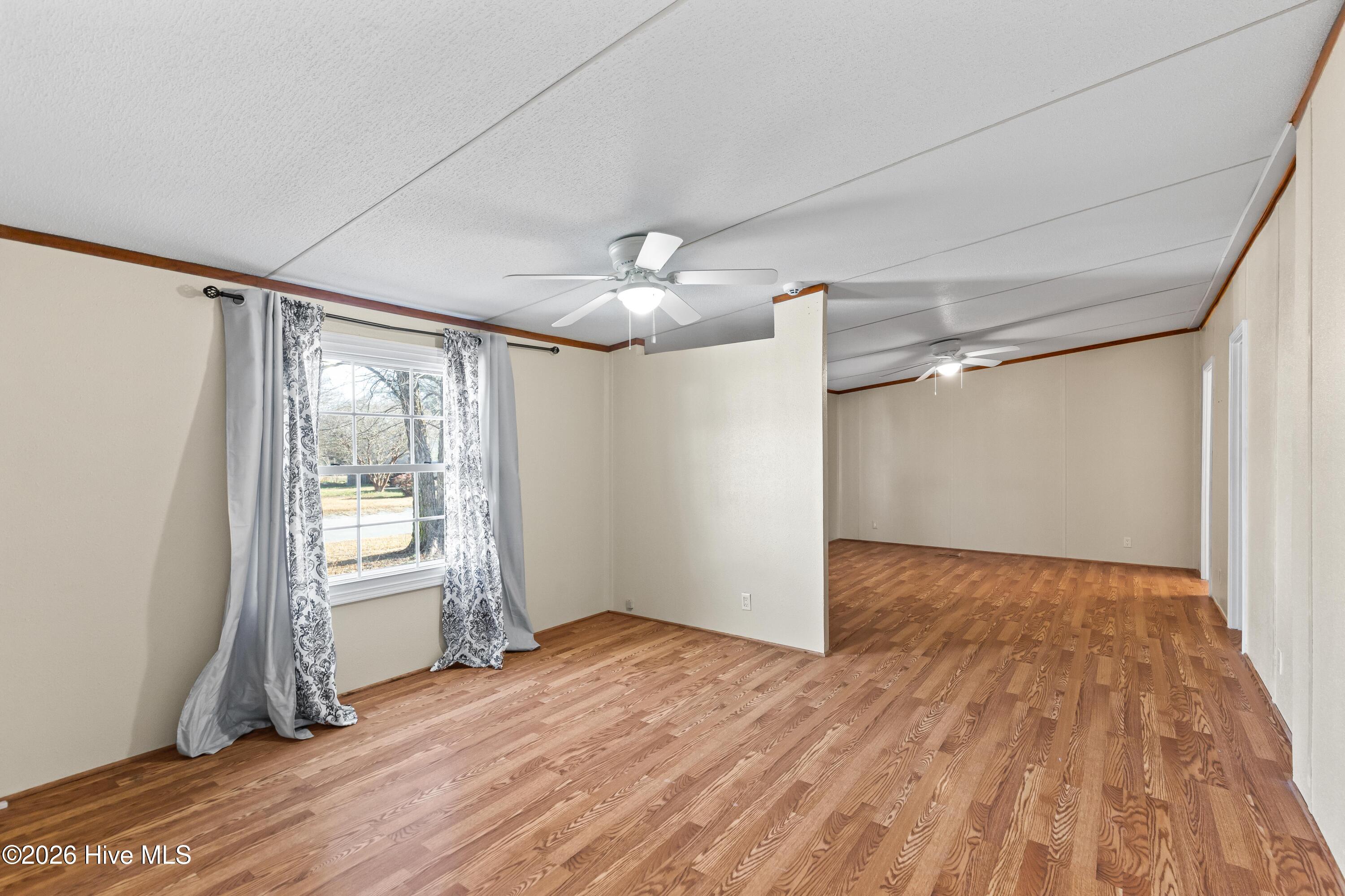 100551408 | Photo 16